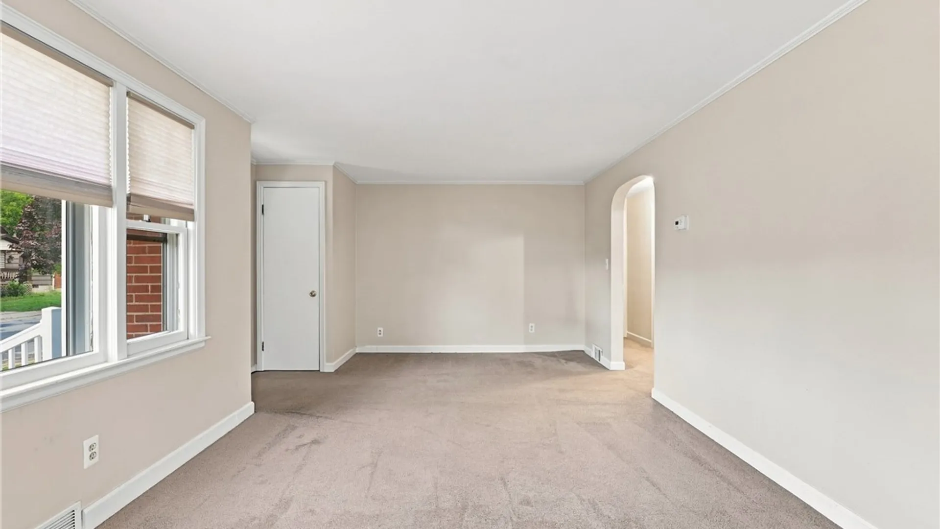 Property at 206 Marjorie Drive, Tonawanda, NY 14223 4