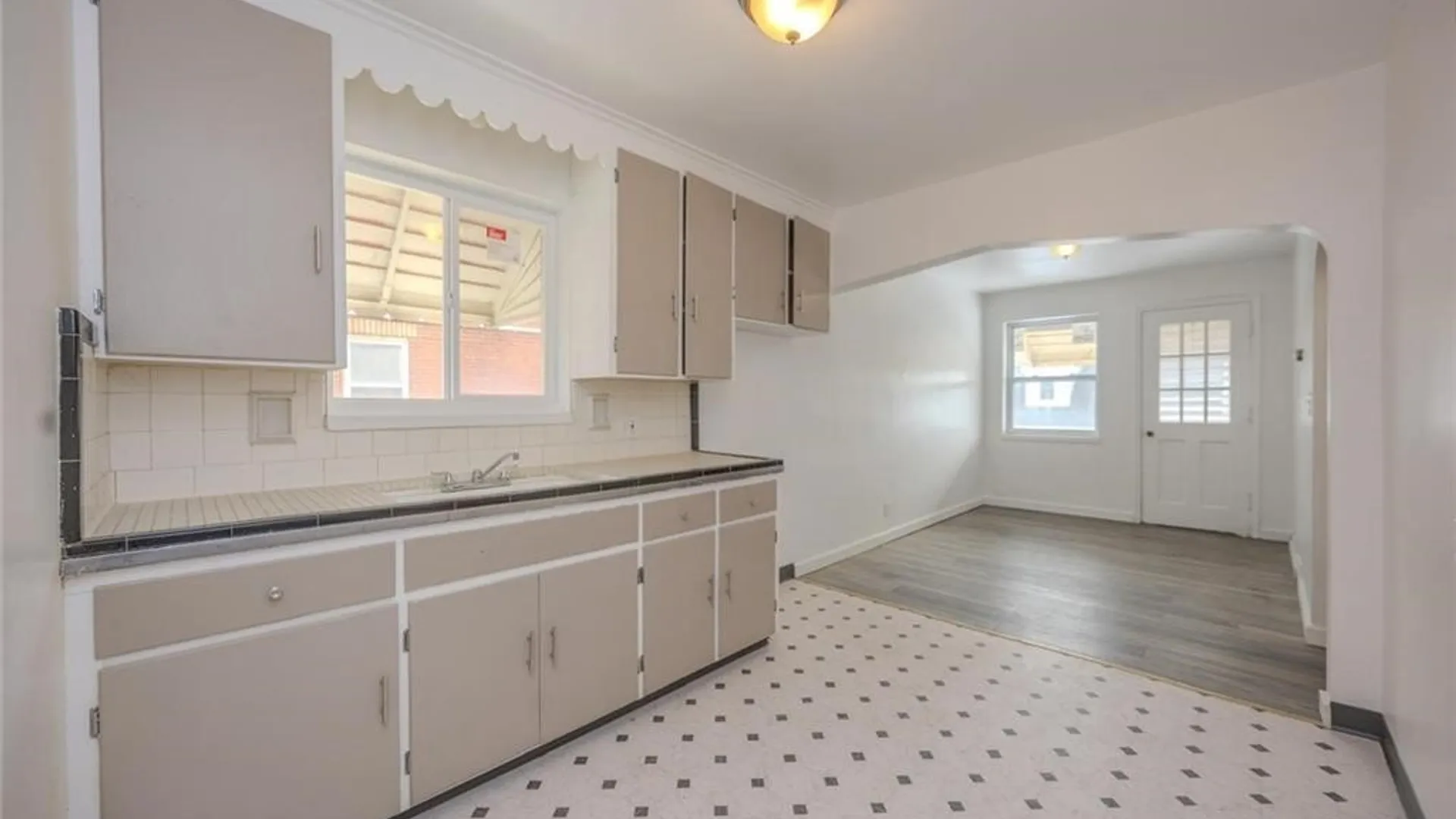 Property at 2101 Pine Avenue, Niagara Falls, NY 14301 20