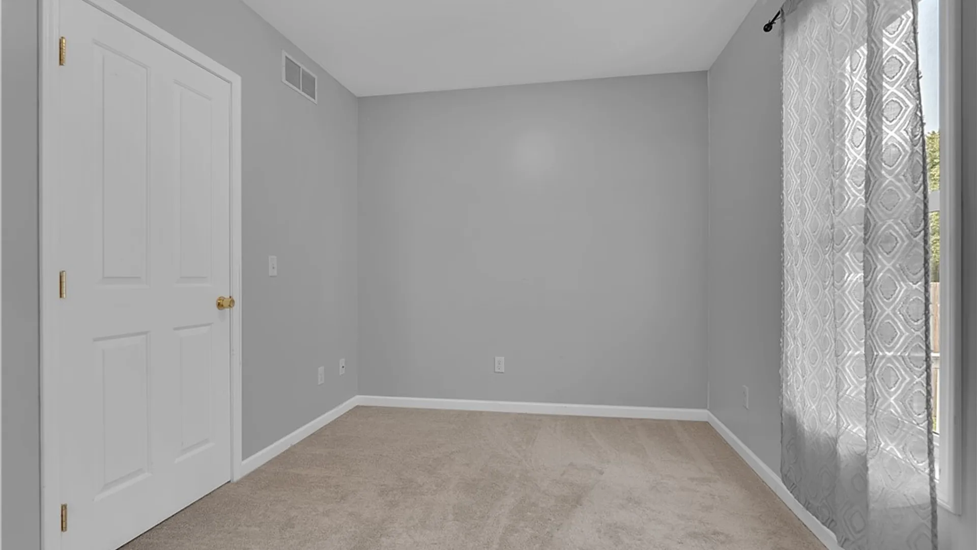 Property at 7137 Witmer Road, Wheatfield, NY 14120 28