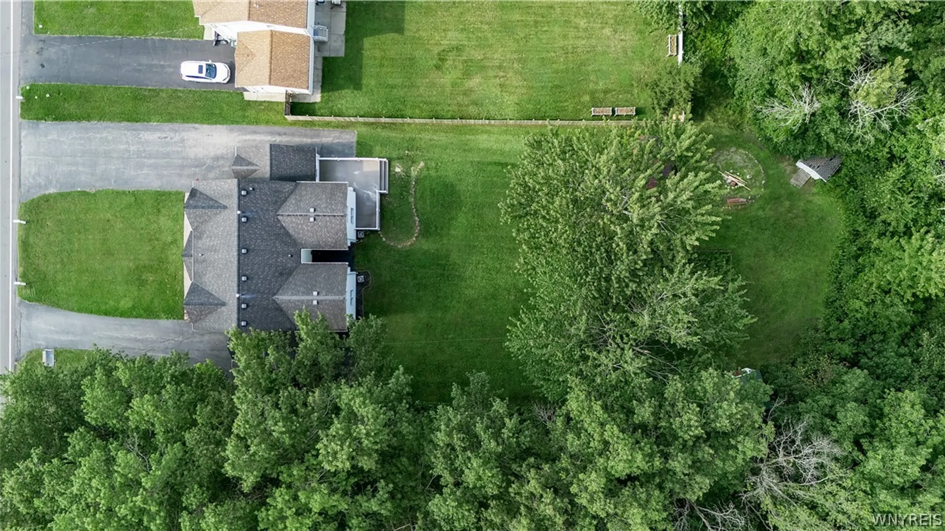 Property at 7137 Witmer Road, Wheatfield, NY 14120 44