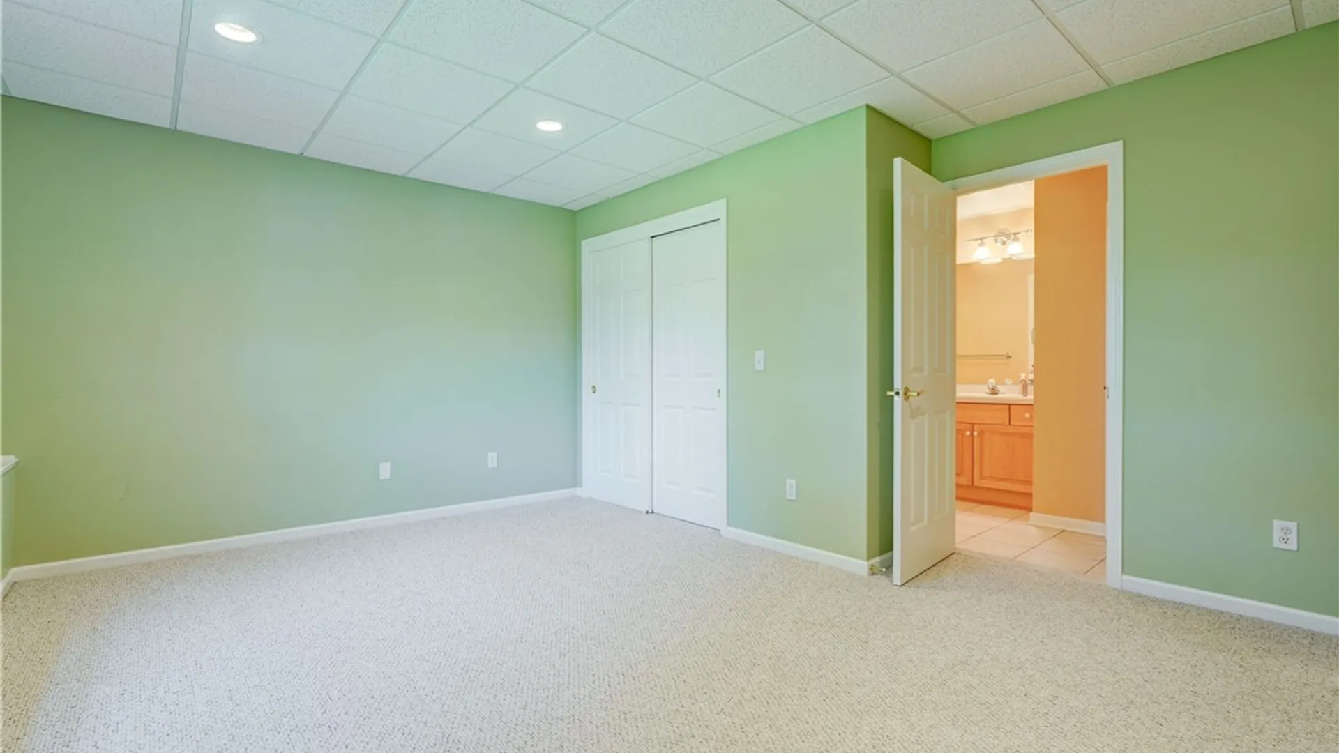 Property at 12 Northstone, Pittsford, NY 14534 44