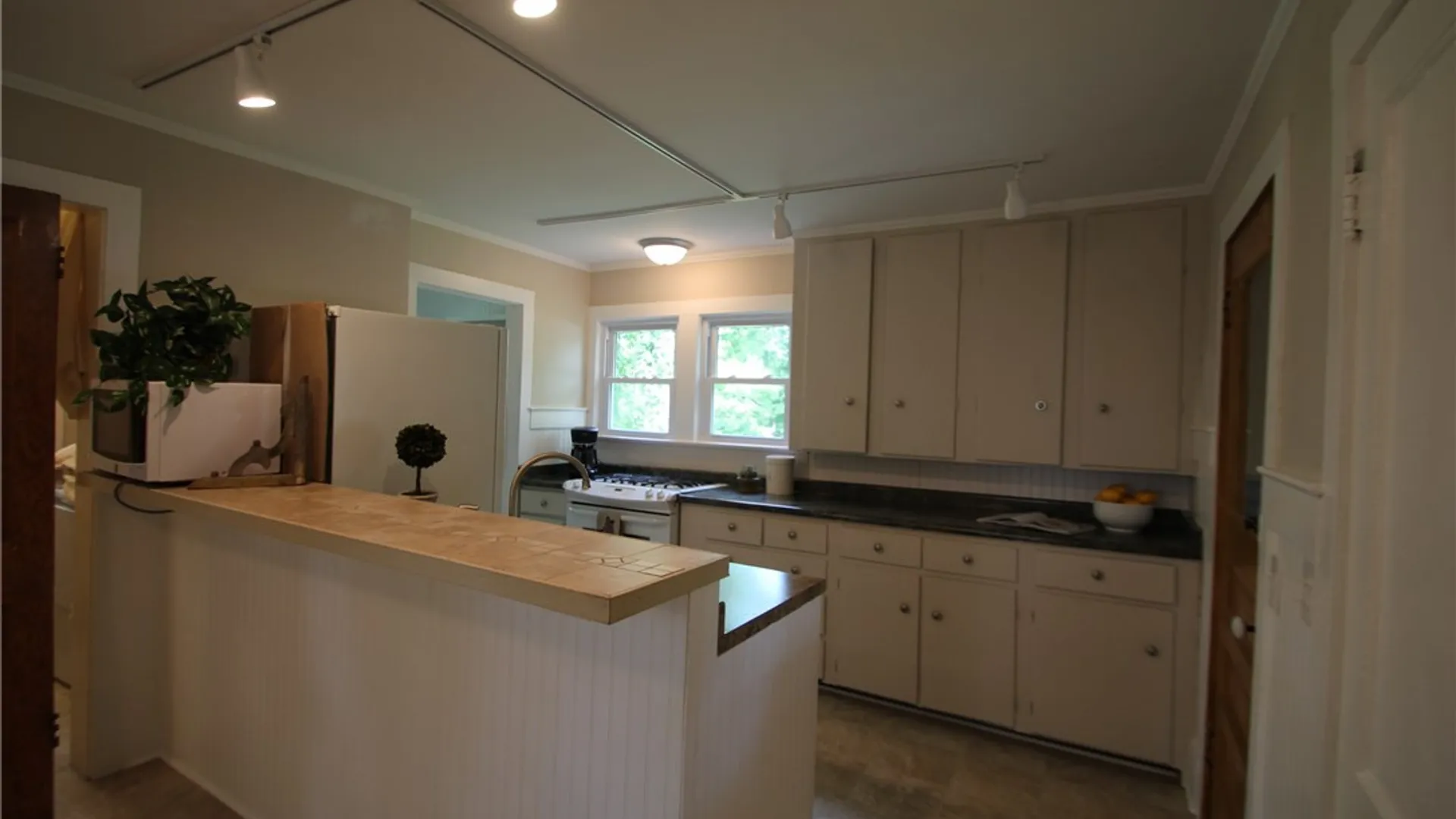 Property at 337 Mendon Road, Pittsford, NY 14534 14