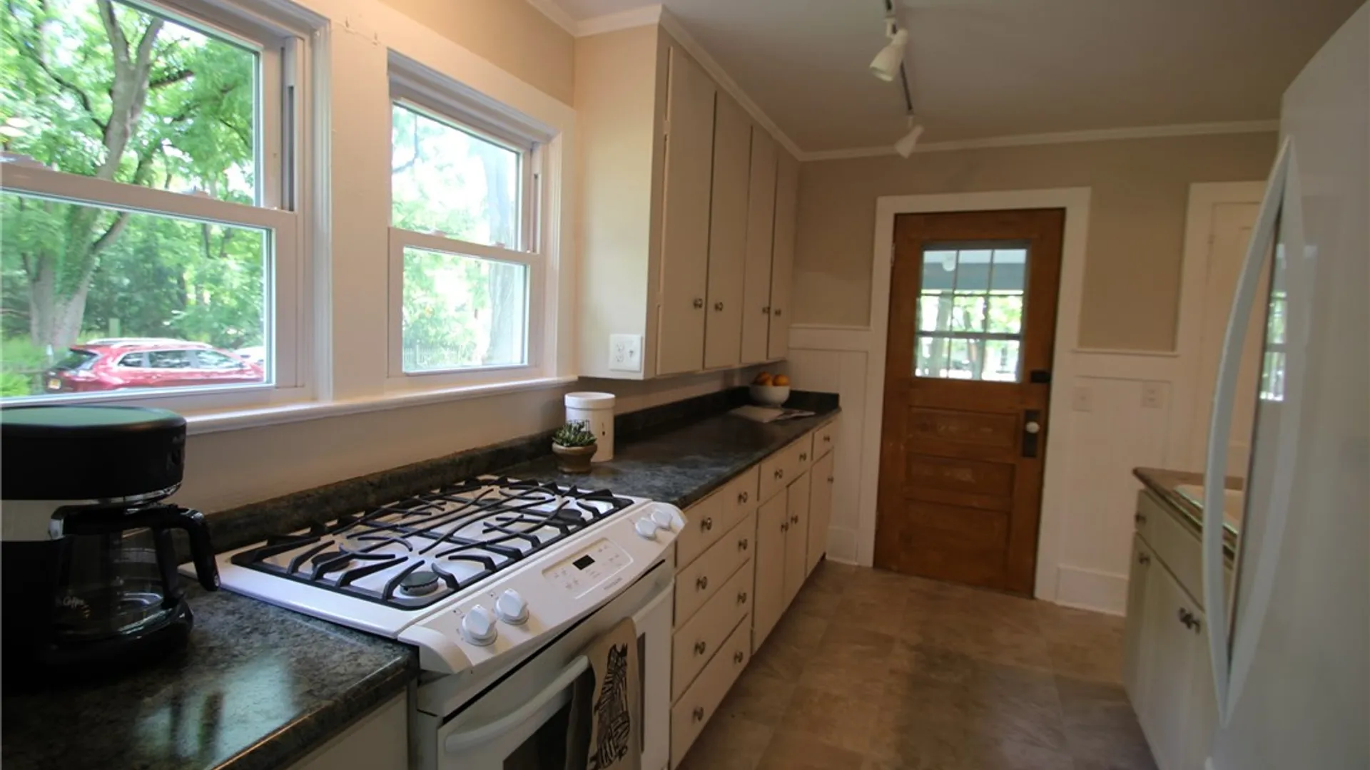 Property at 337 Mendon Road, Pittsford, NY 14534 15