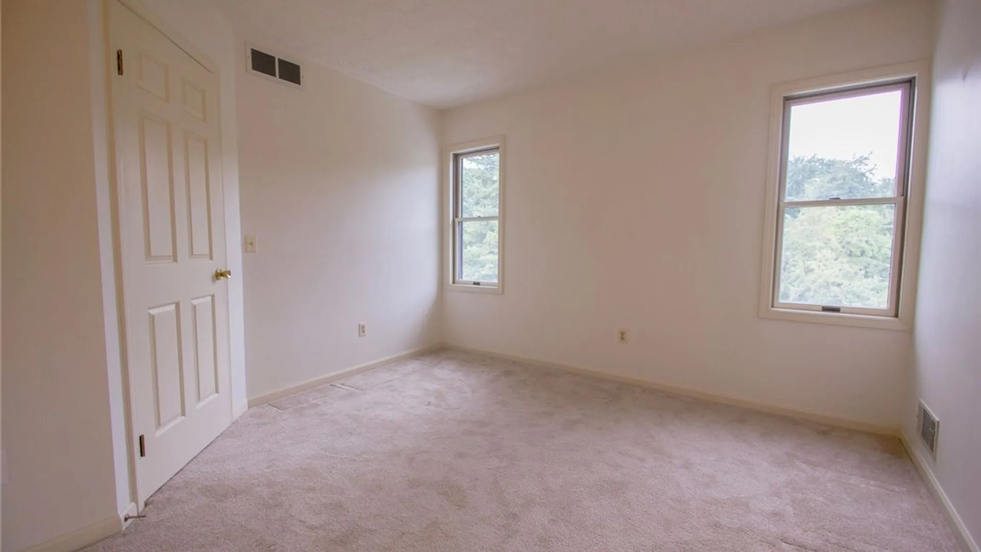 Property at 175 Sewilo Hills Drive, Irondequoit, NY 14622 25