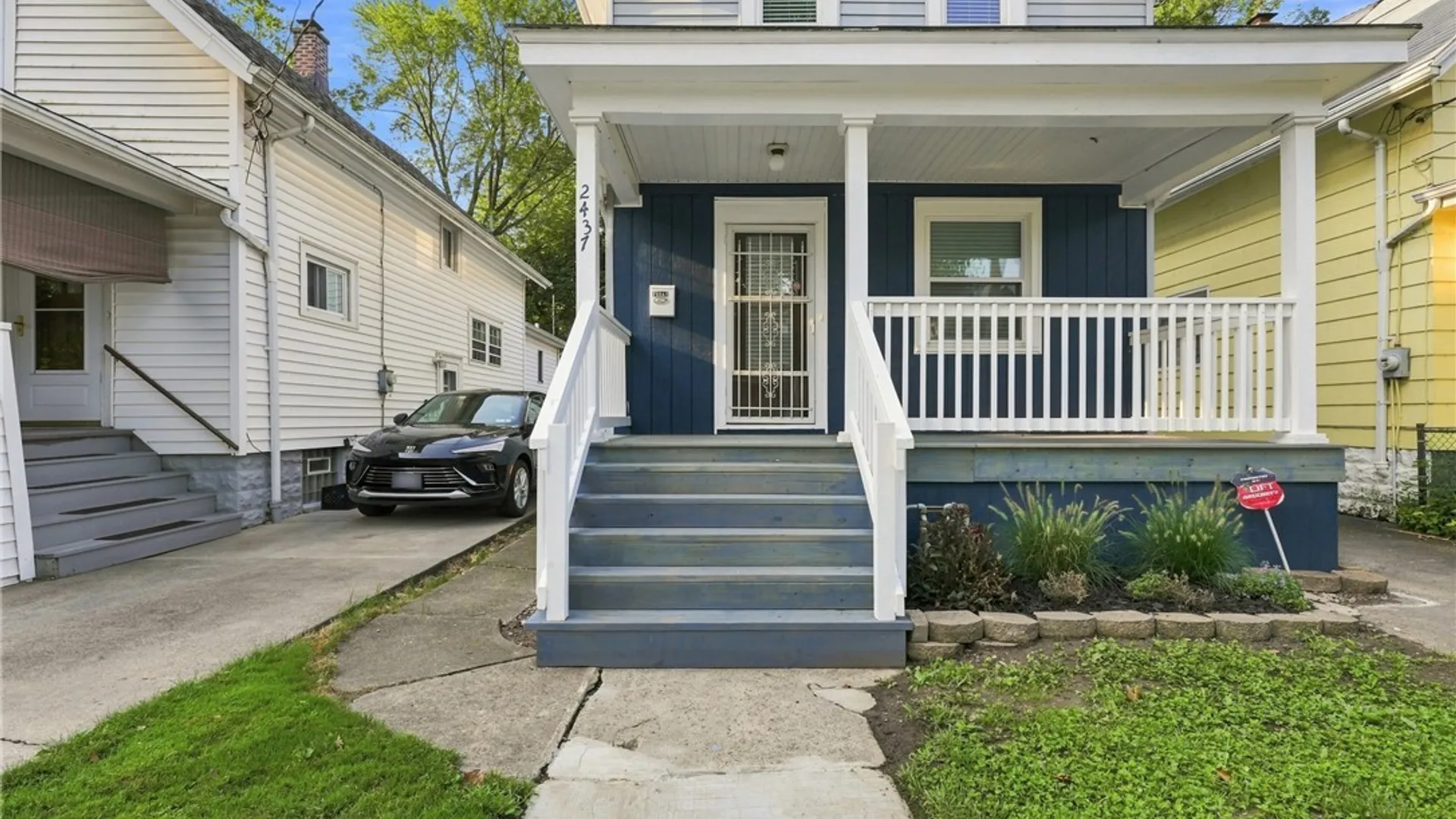 Property at 2437 Cleveland Avenue, Niagara Falls, NY 14305 4
