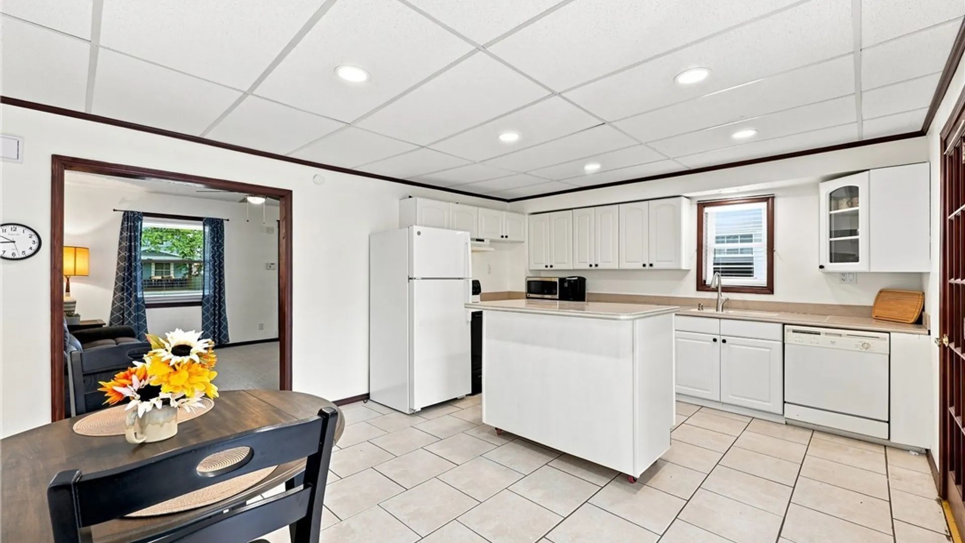 Property at 2437 Cleveland Avenue, Niagara Falls, NY 14305 11