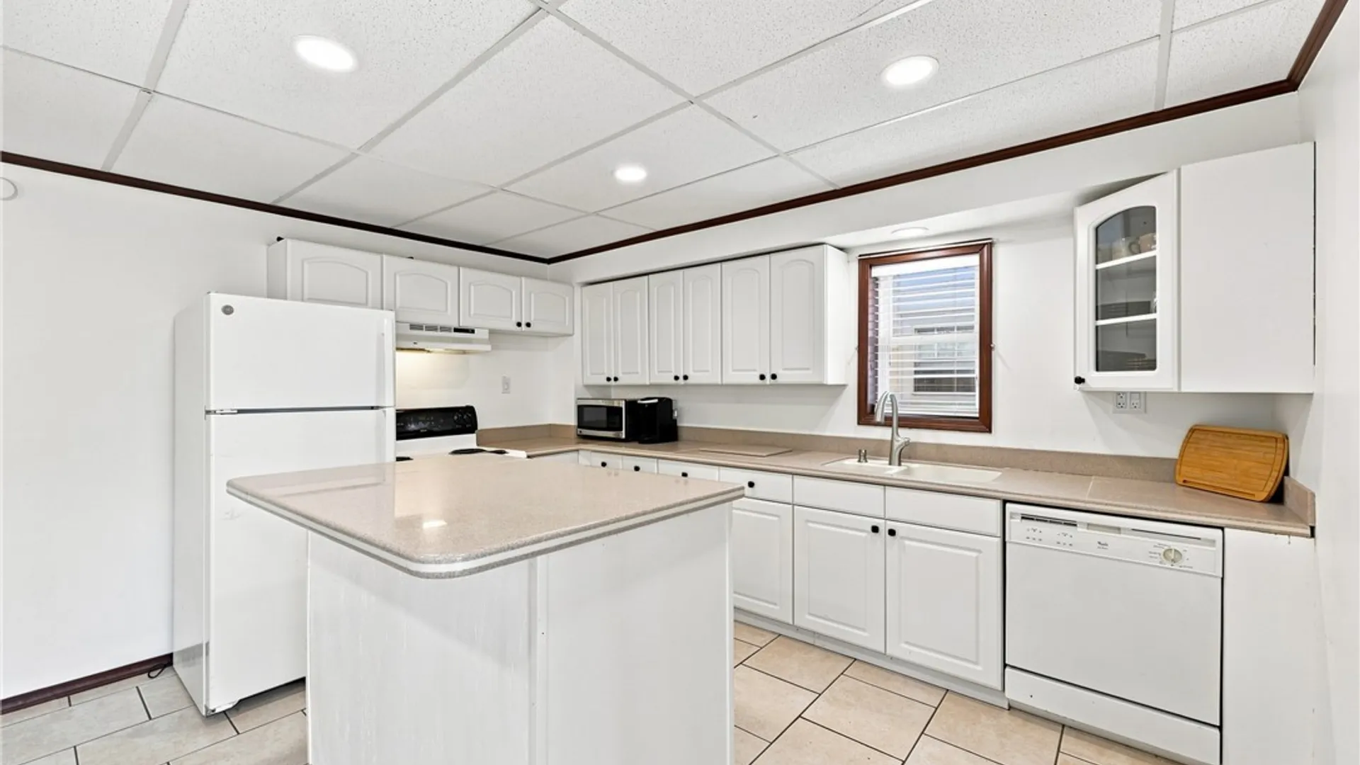 Property at 2437 Cleveland Avenue, Niagara Falls, NY 14305 16