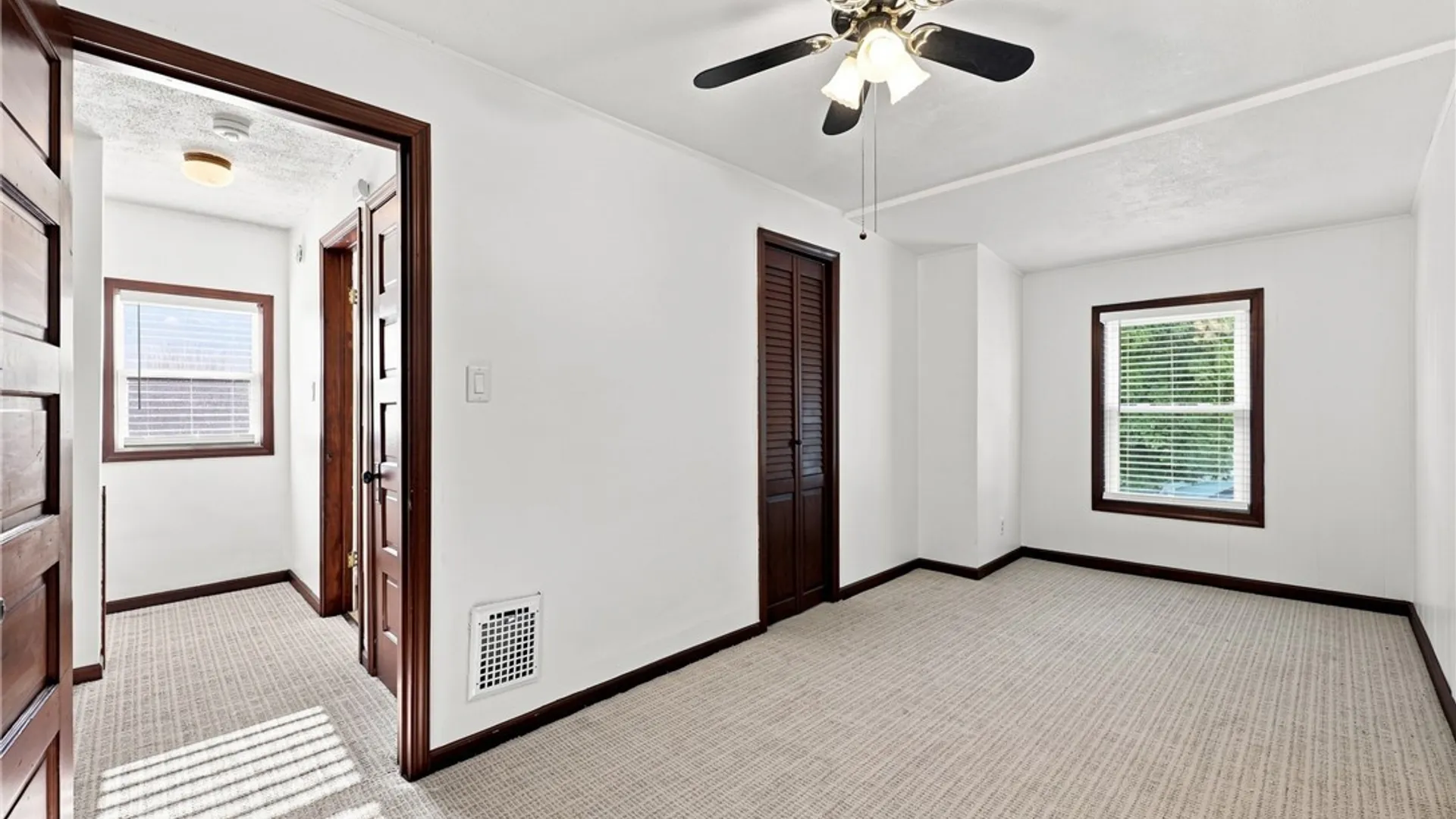 Property at 2437 Cleveland Avenue, Niagara Falls, NY 14305 18