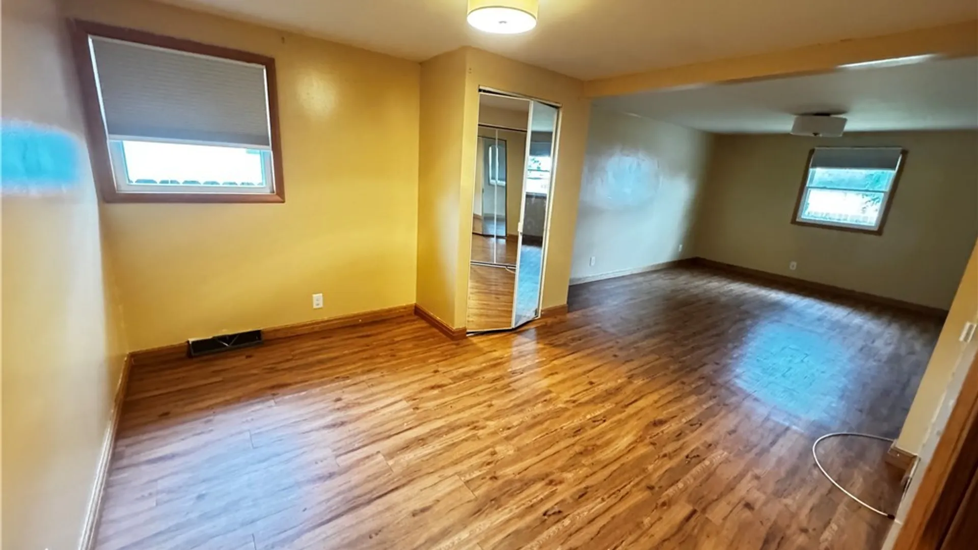 Property at 13 Satinwood Drive, Cheektowaga, NY 14225 8