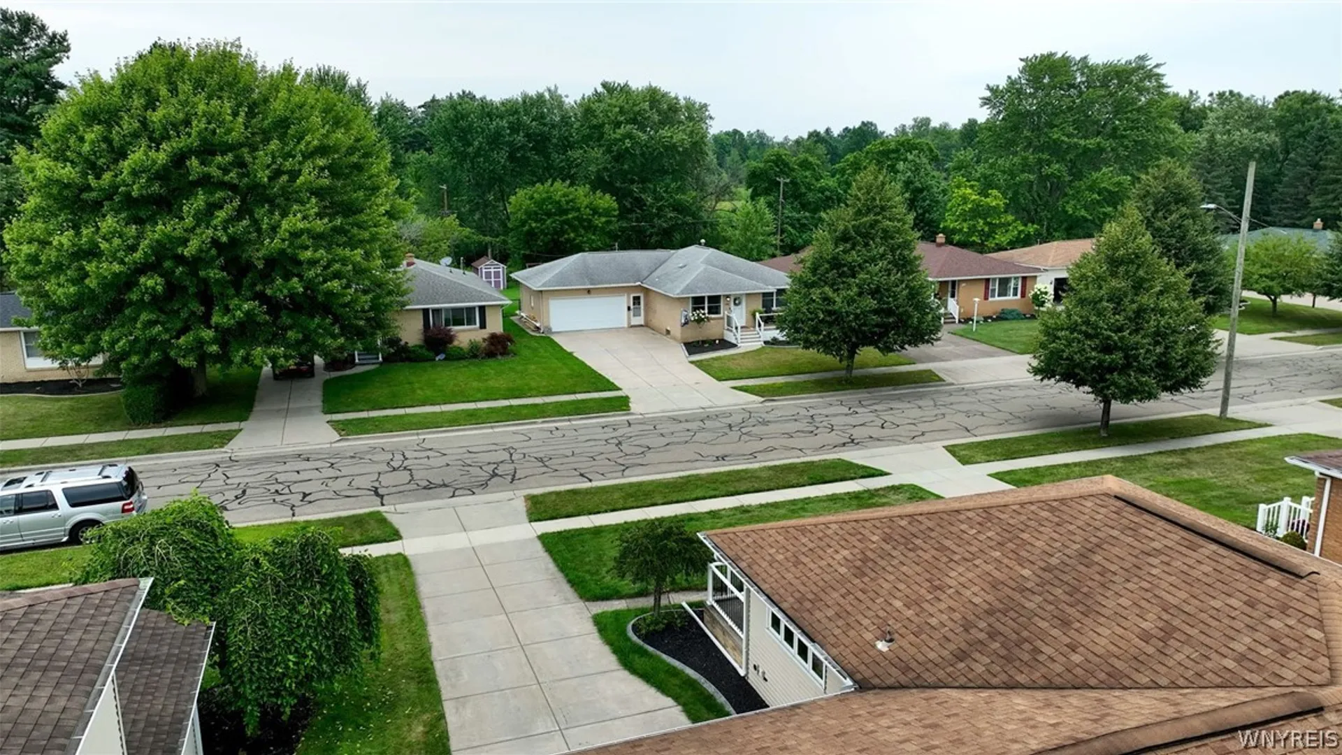 Property at 146 Elmsford Drive, West Seneca, NY 14224 48
