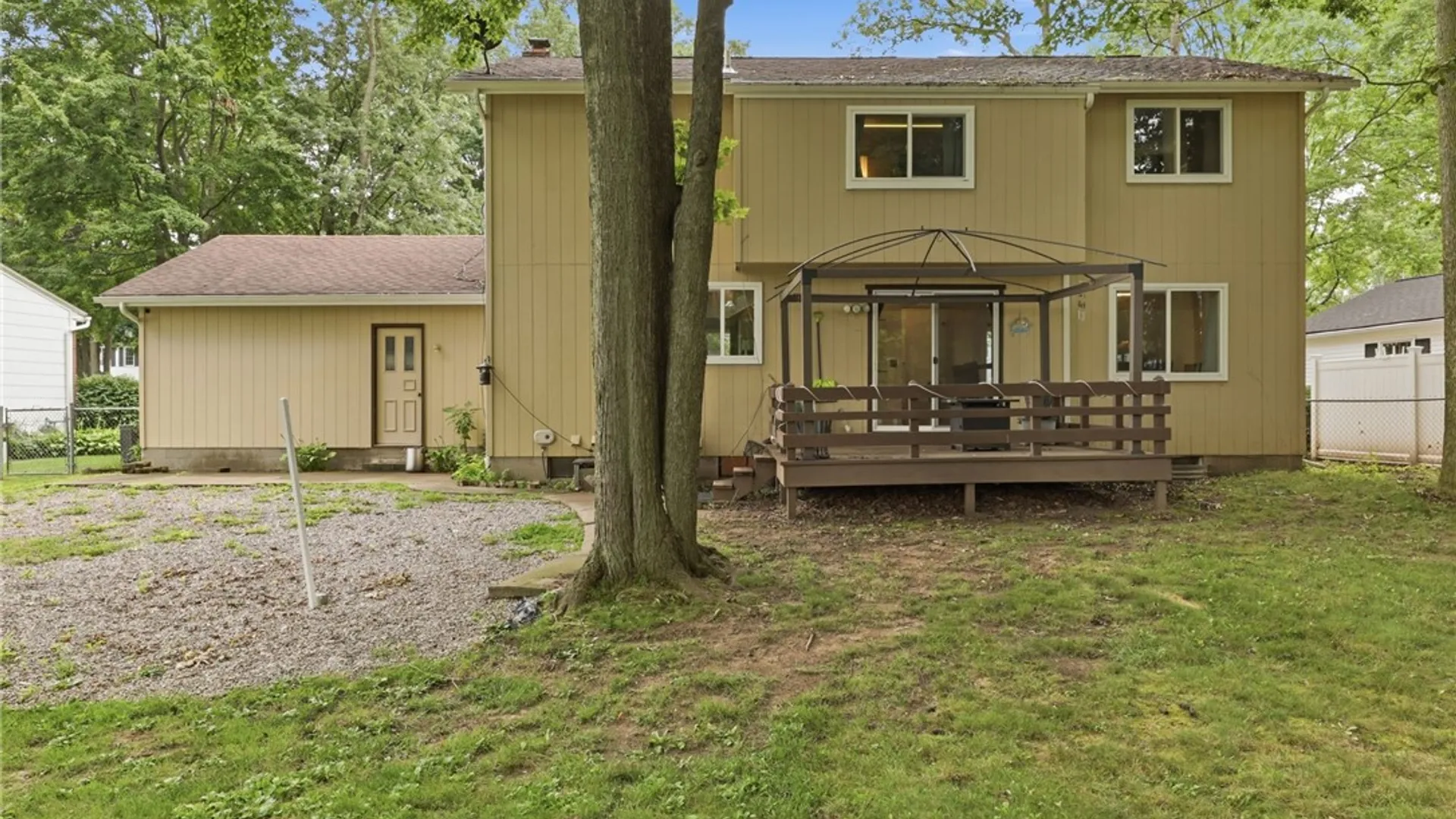 Property at 304 Orchard Creek Lane, Greece, NY 14612 36