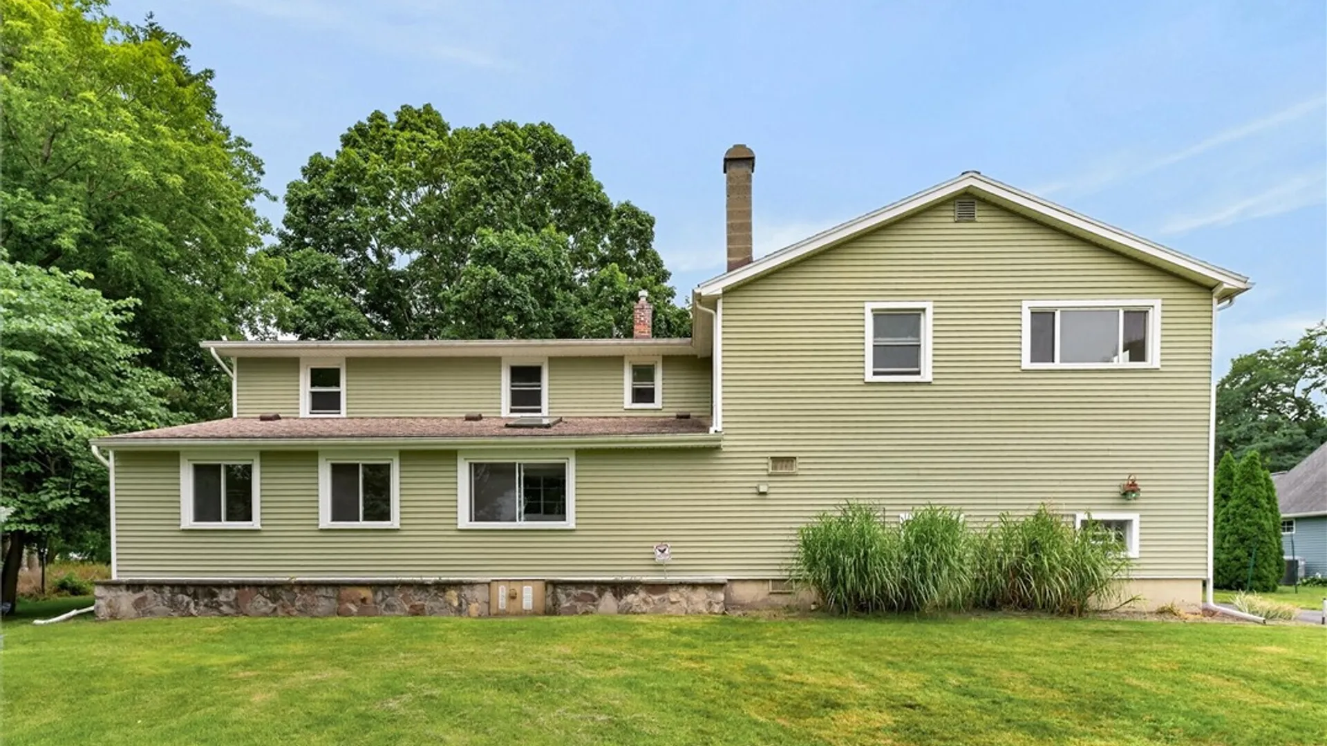 Property at 89 Garden Drive, Perinton, NY 14450 3