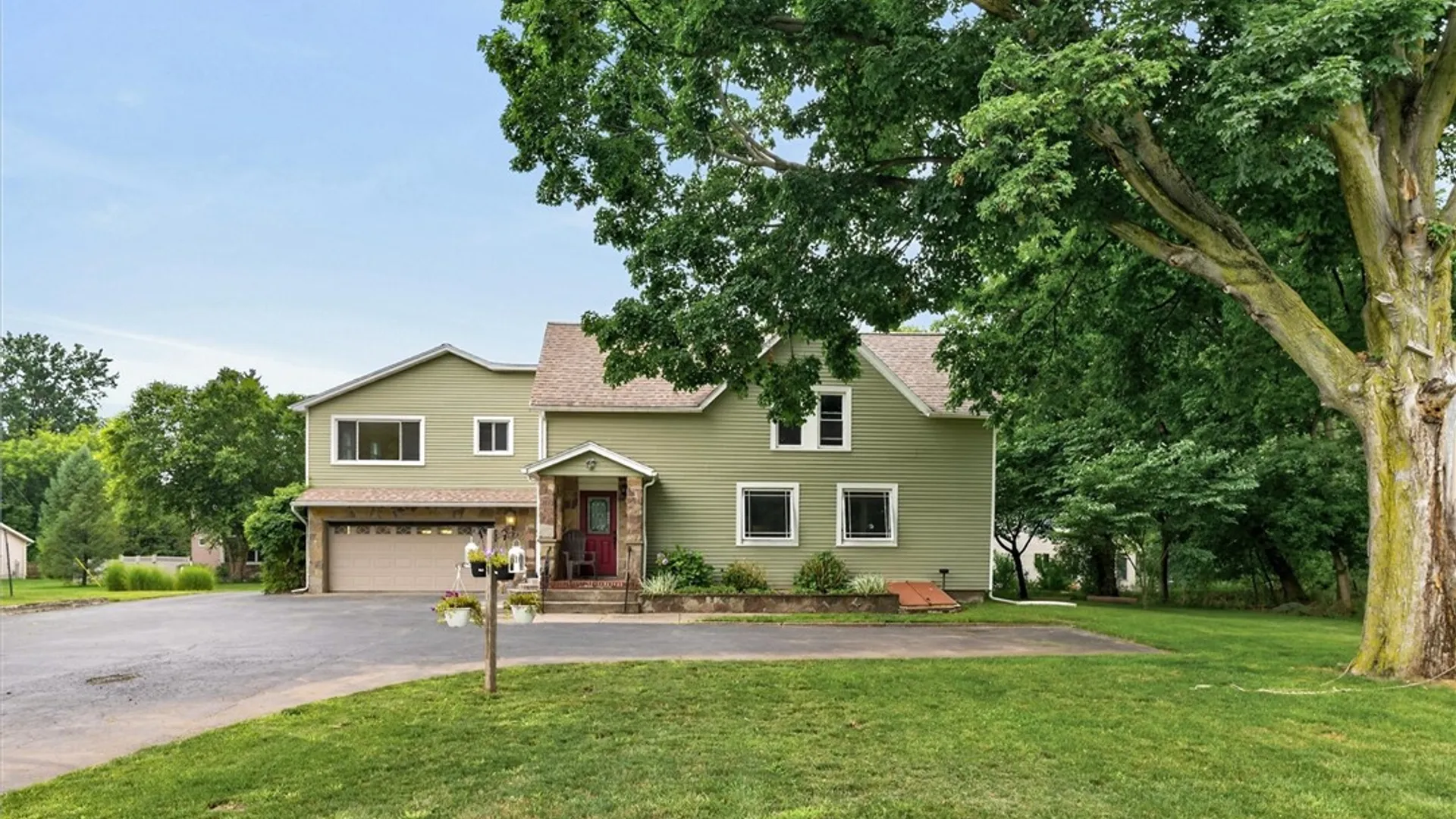 Property at 89 Garden Drive, Perinton, NY 14450 5