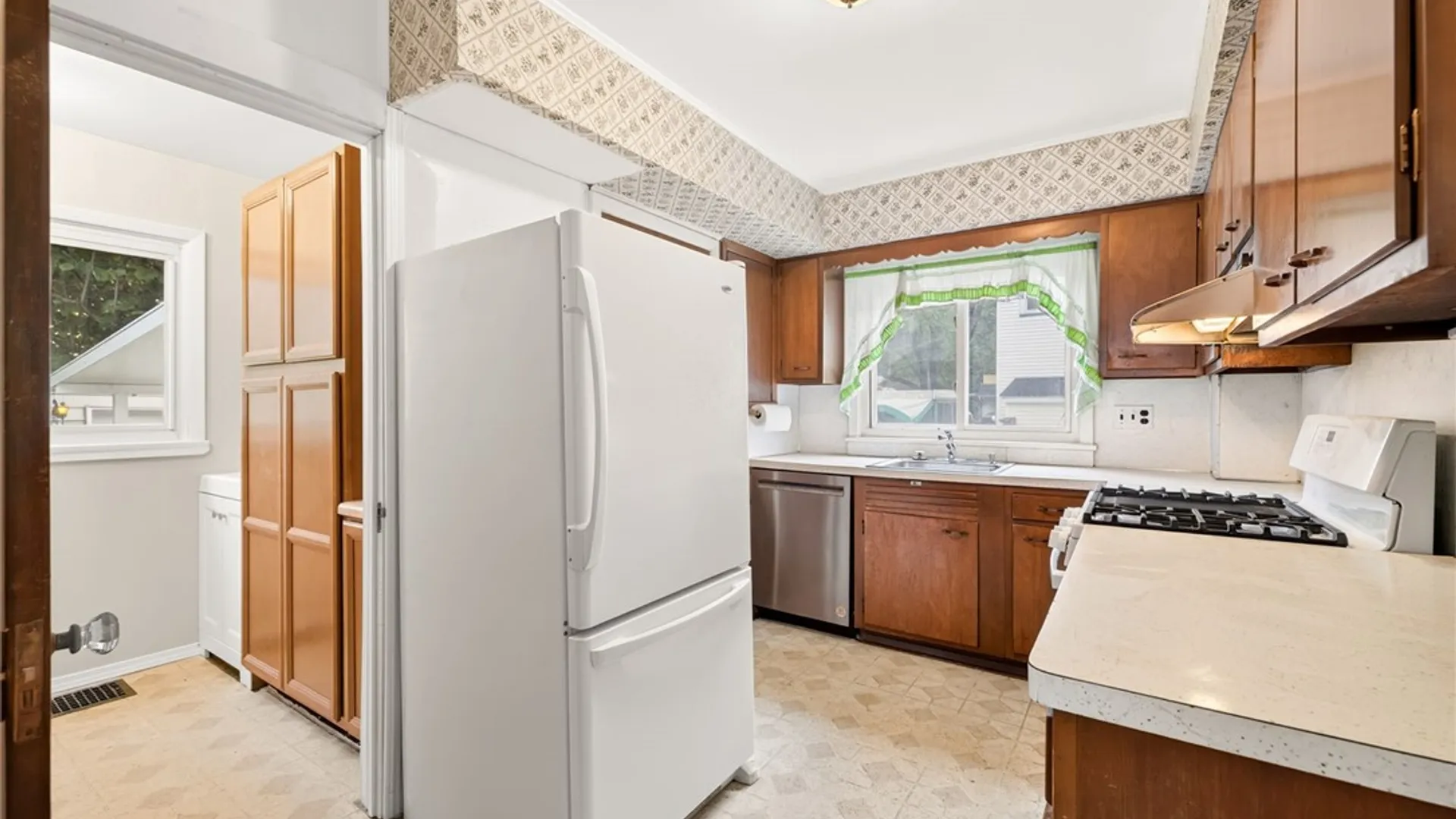 Property at 34 Collingwood Drive, Rochester, NY 14621 12
