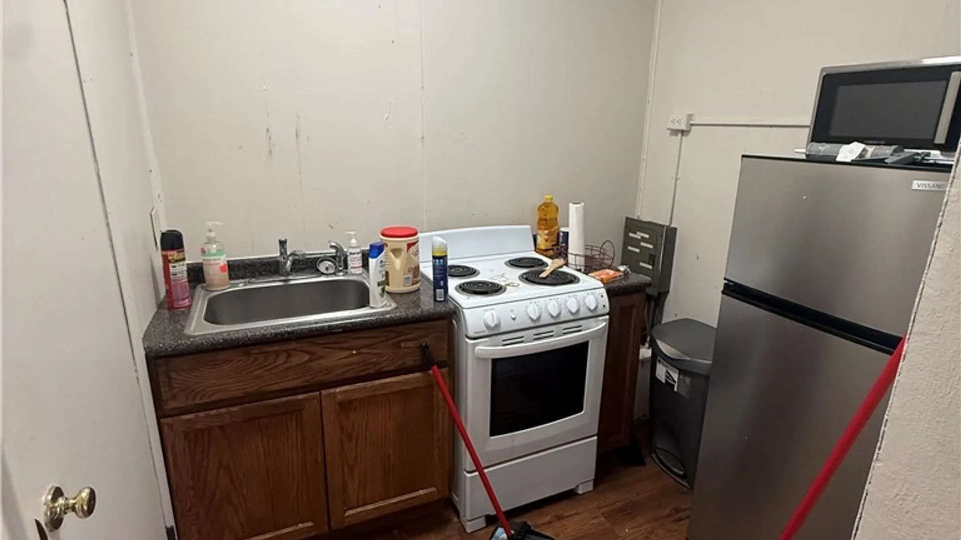 Property at 1702 E Fayette Street, Syracuse, NY 13210 4