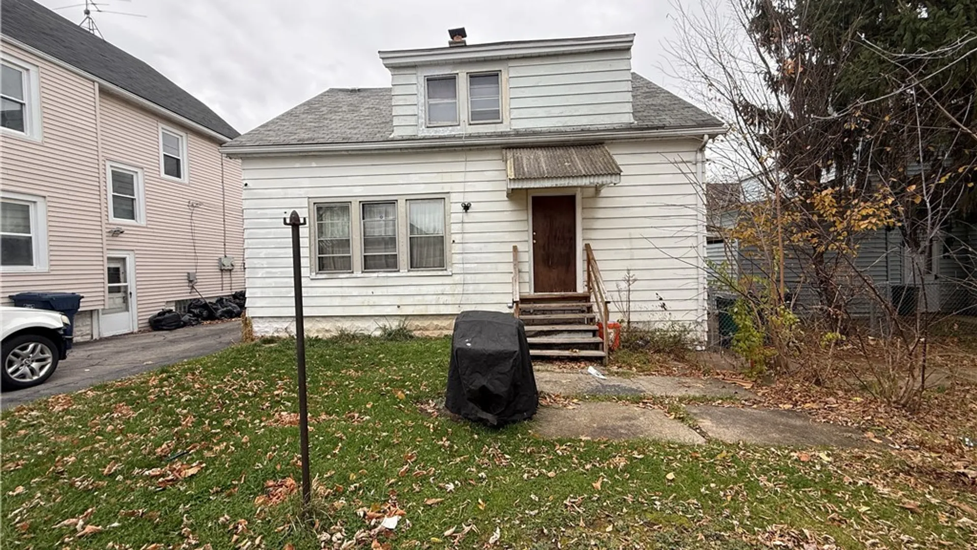 Property at 170 Newfield Street, Buffalo, NY 14207 4