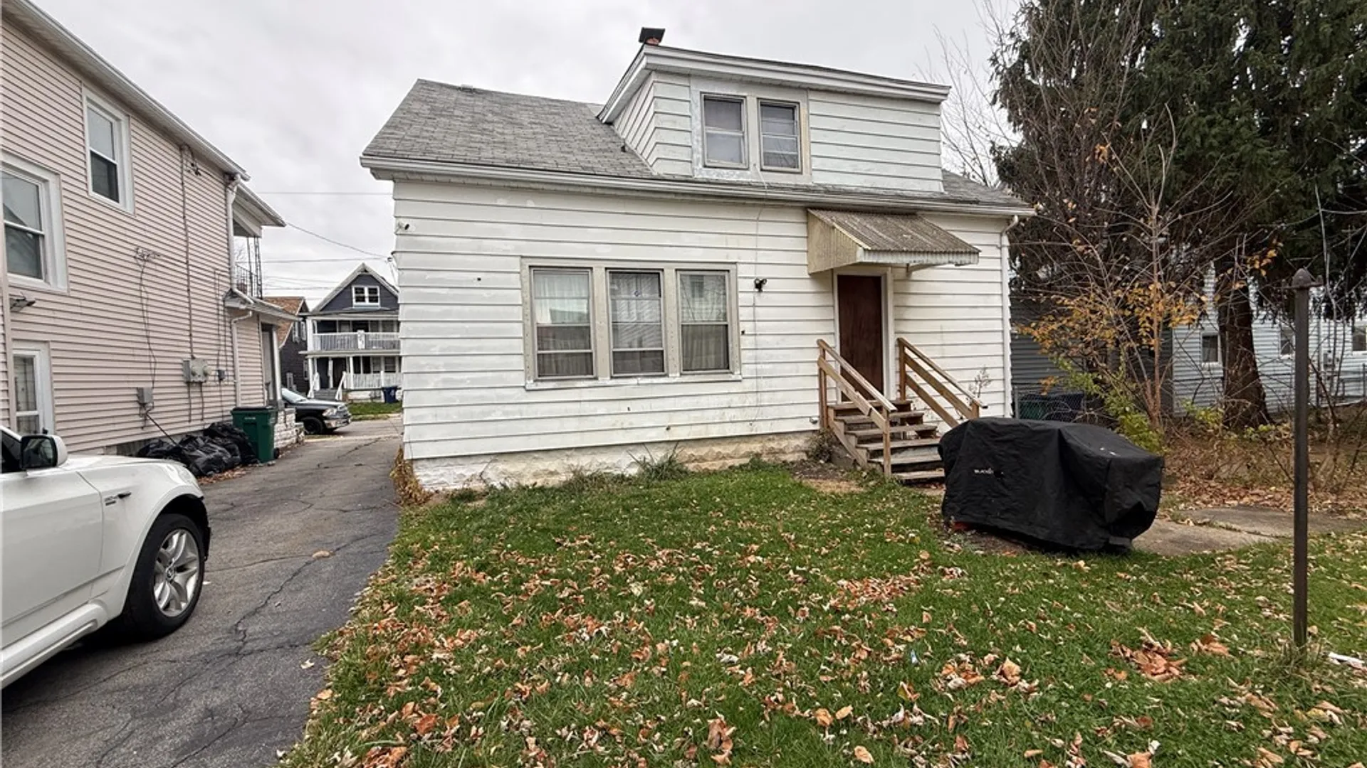 Property at 170 Newfield Street, Buffalo, NY 14207 5