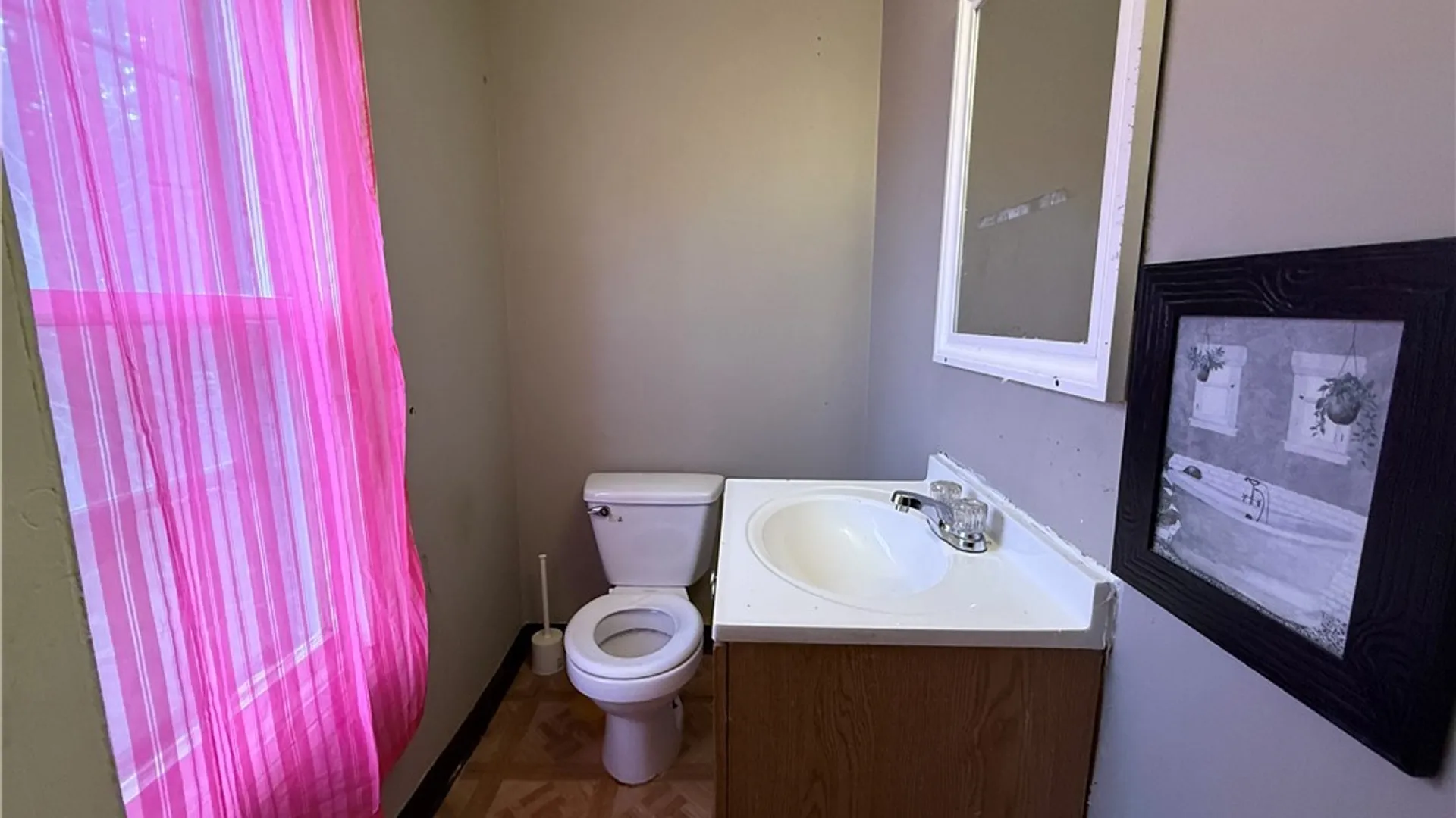 Property at 170 Newfield Street, Buffalo, NY 14207 14
