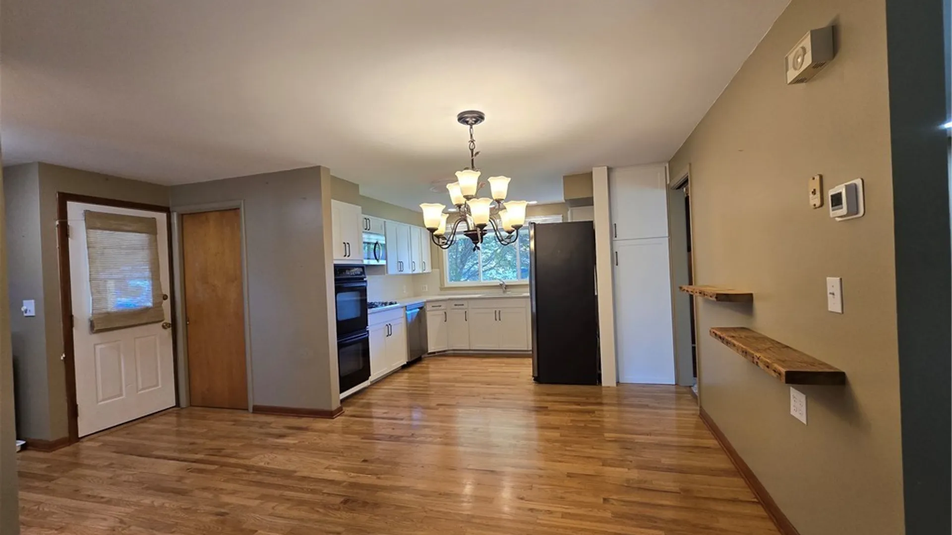 Property at 212 Cleveland Avenue, Salina, NY 13088 18