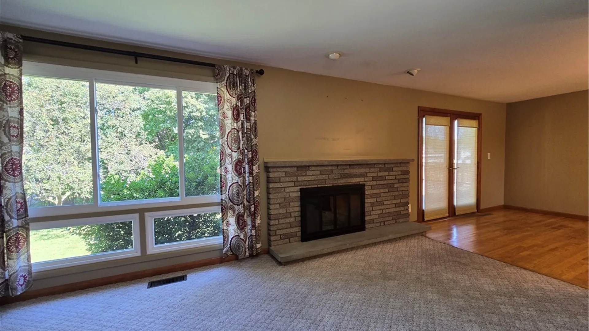 Property at 212 Cleveland Avenue, Salina, NY 13088 13