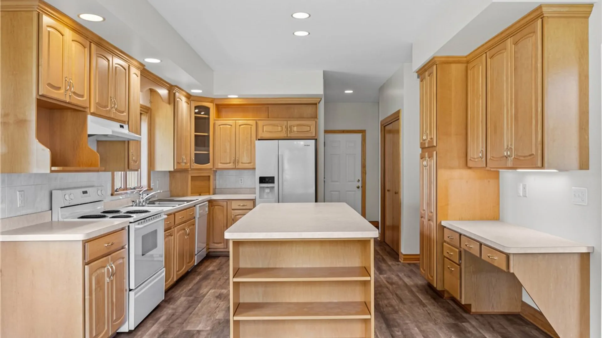 Property at 1507 Fallen Leaf, Webster, NY 14580 22