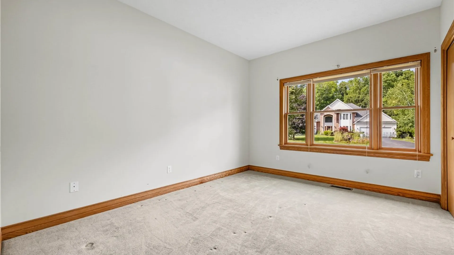 Property at 1507 Fallen Leaf, Webster, NY 14580 37