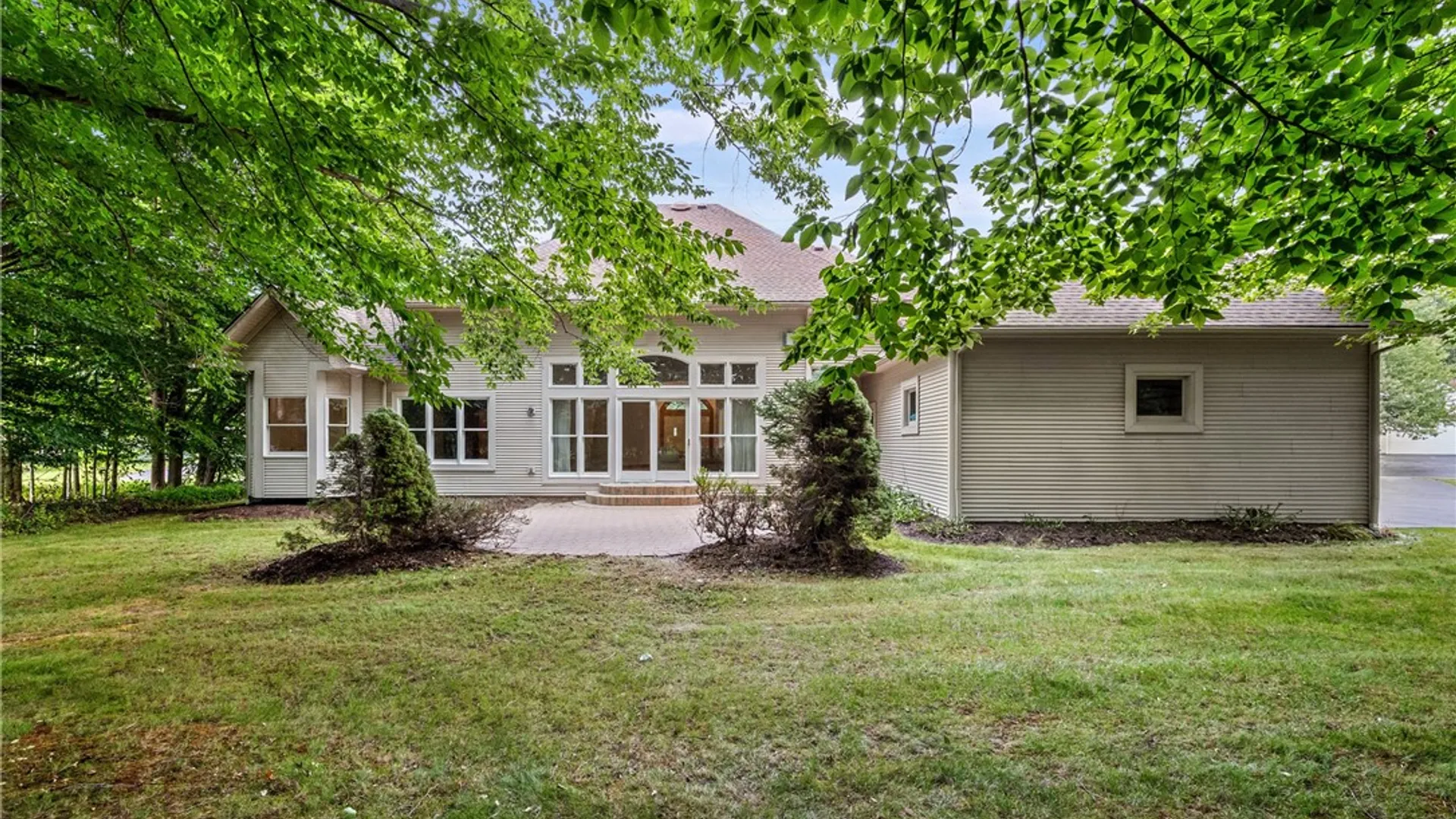 Property at 1507 Fallen Leaf, Webster, NY 14580 44