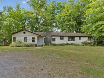 Property at 283 State Route 49, Constantia, NY 13042