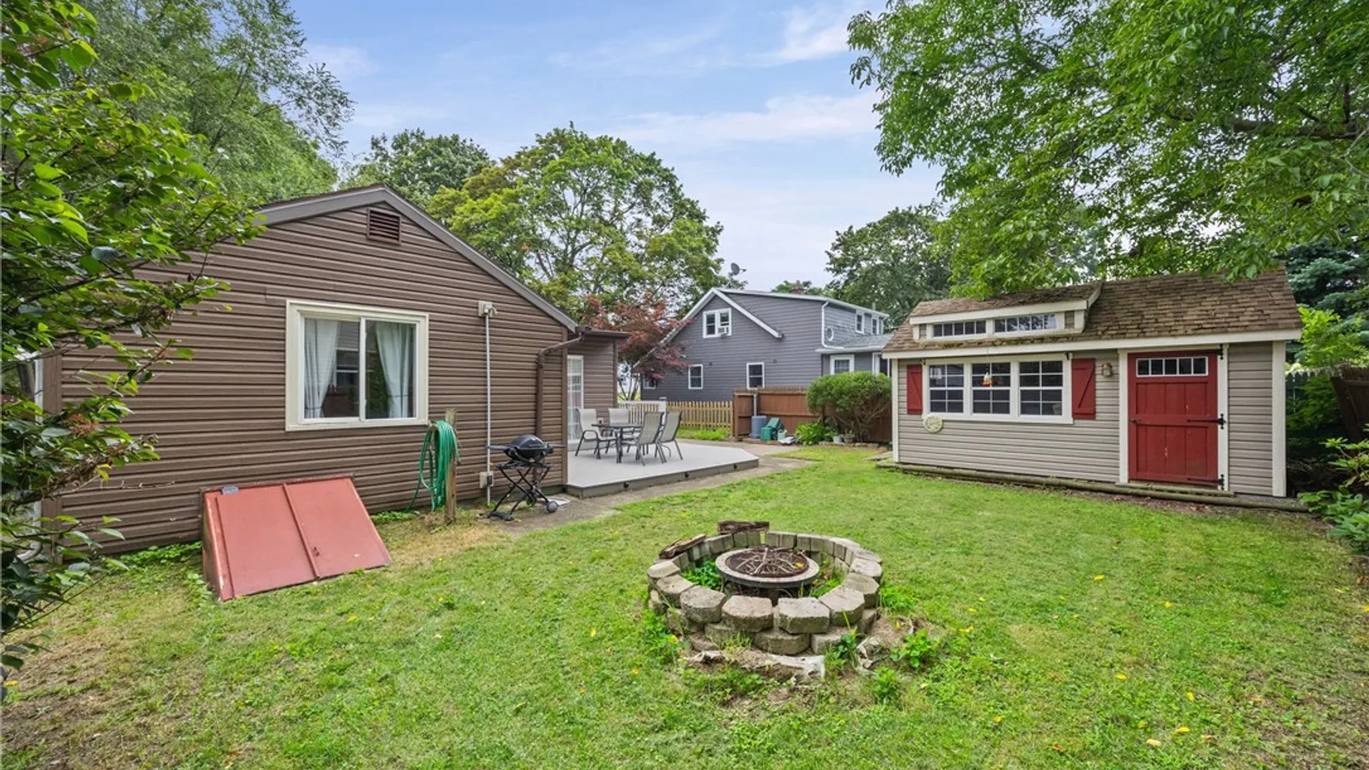 Property at 11 Seacliffe Road, Irondequoit, NY 14622 42