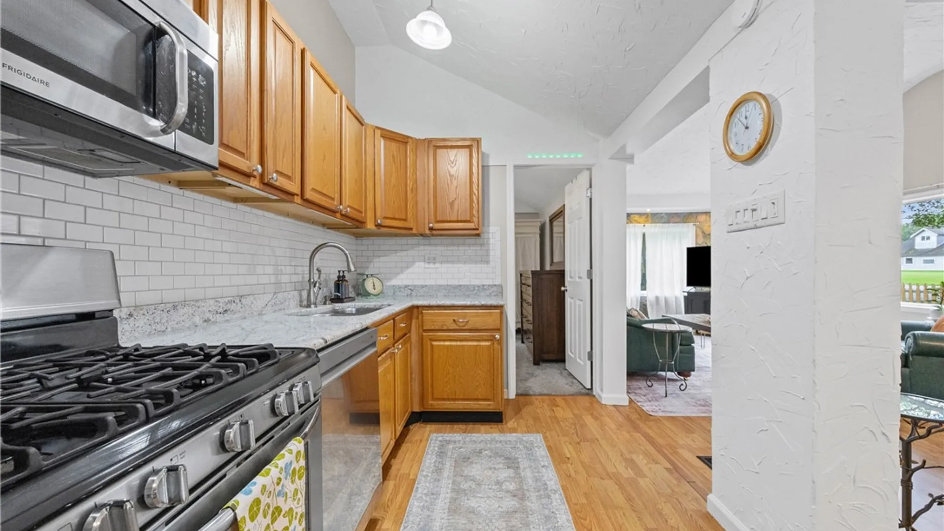 Property at 11 Seacliffe Road, Irondequoit, NY 14622 18