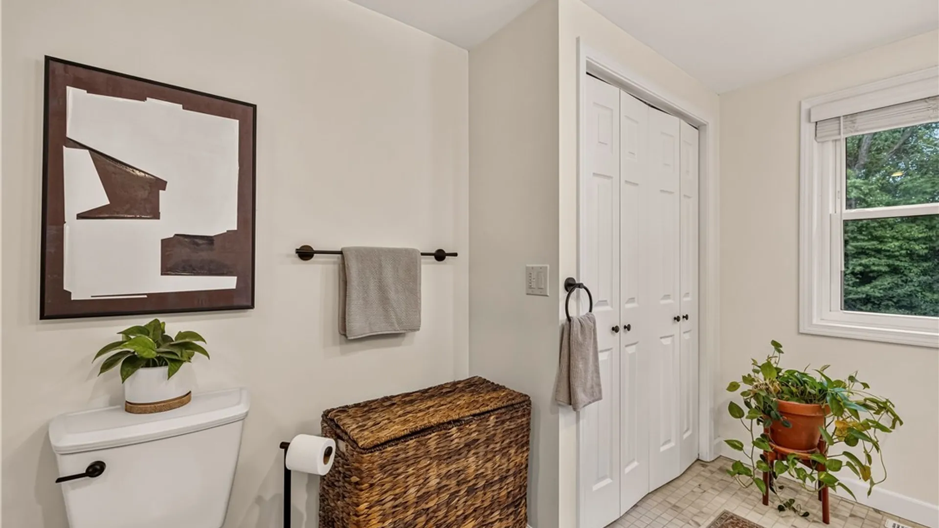 Property at 17 Sherrelwood Court, Amherst, NY 14221 23