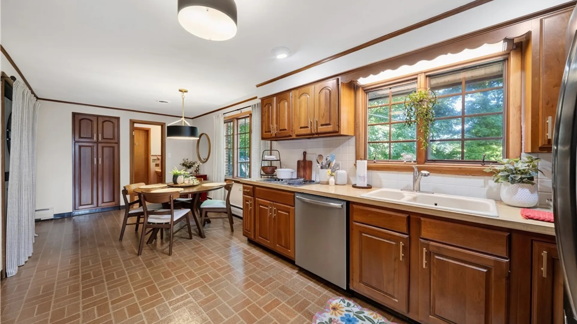 Property at 300 Scarboro Drive, Geddes, NY 13209 21