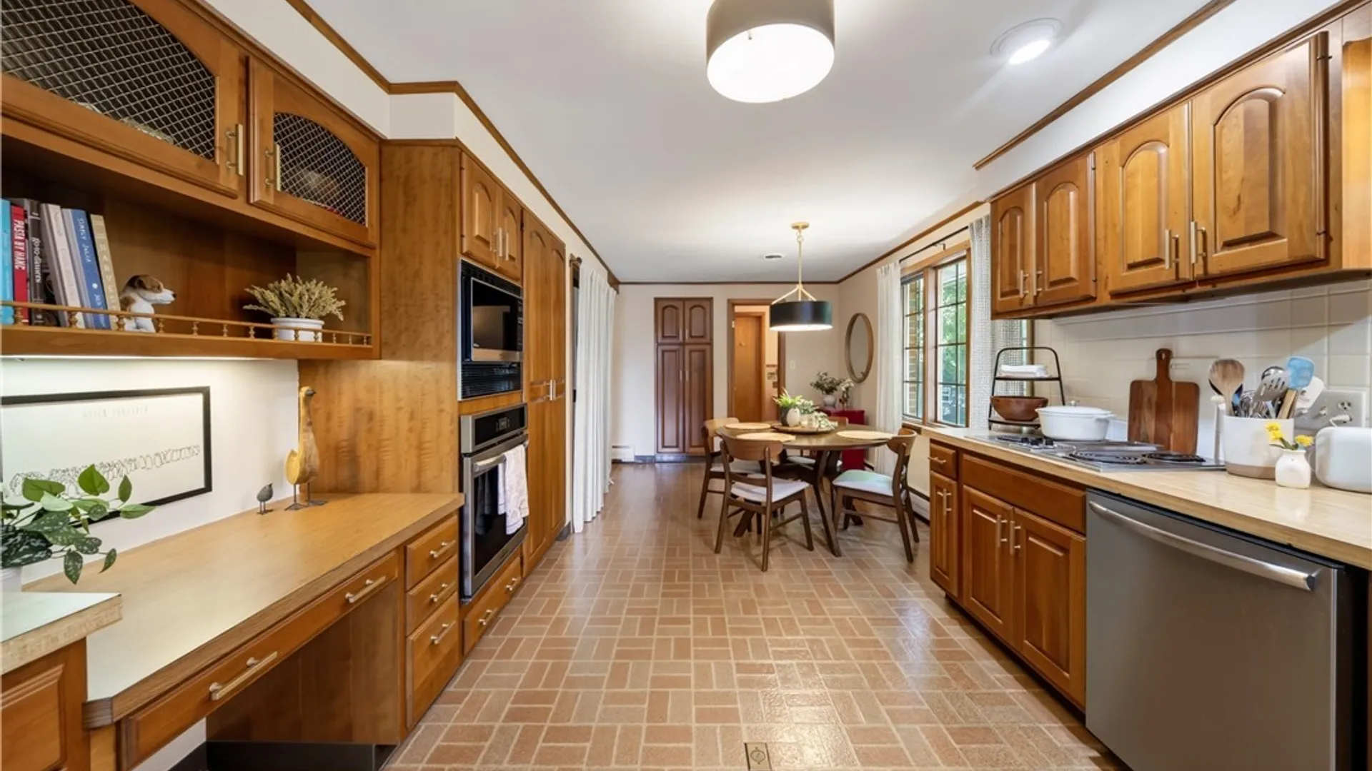 Property at 300 Scarboro Drive, Geddes, NY 13209 22
