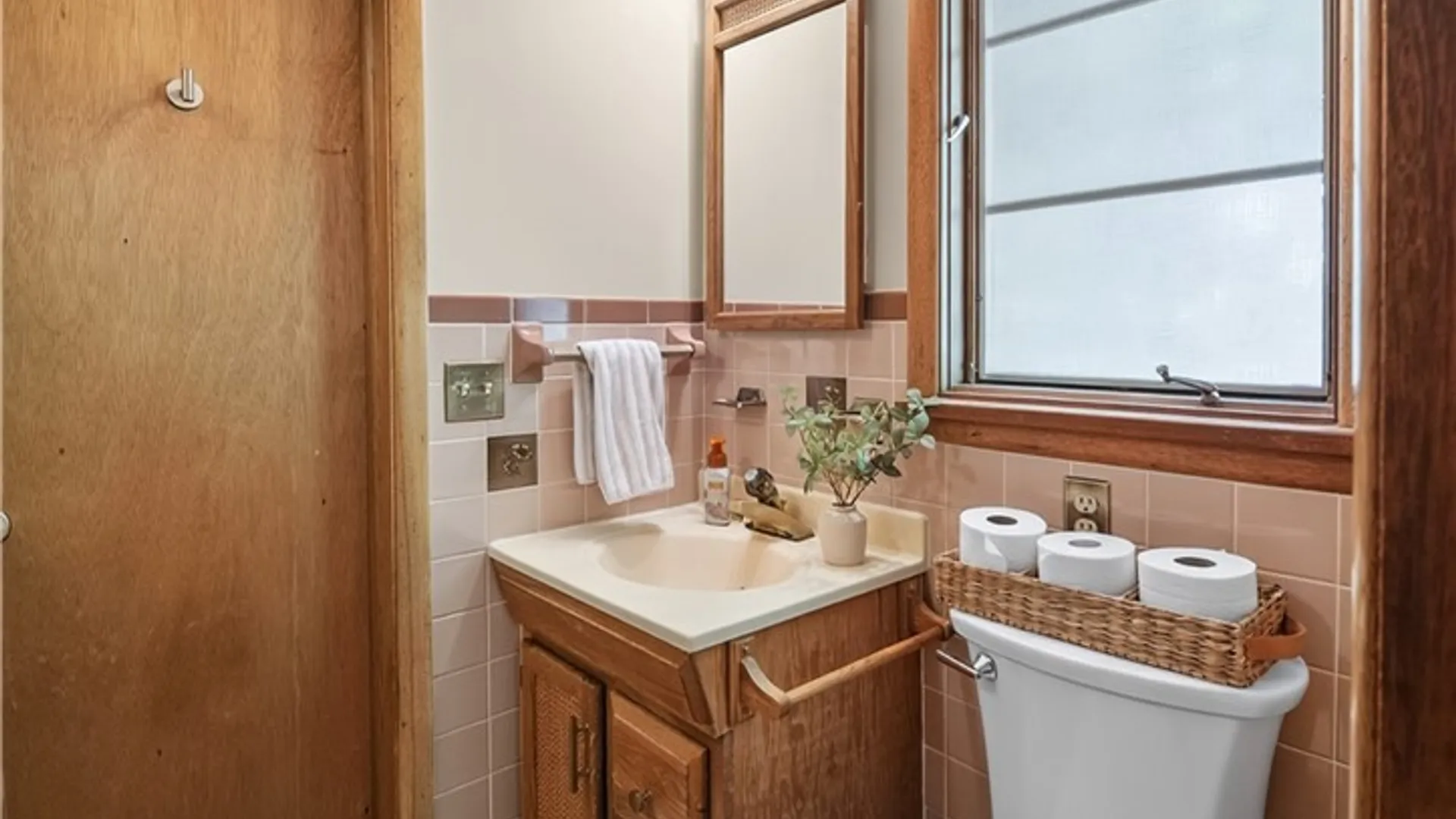 Property at 300 Scarboro Drive, Geddes, NY 13209 26