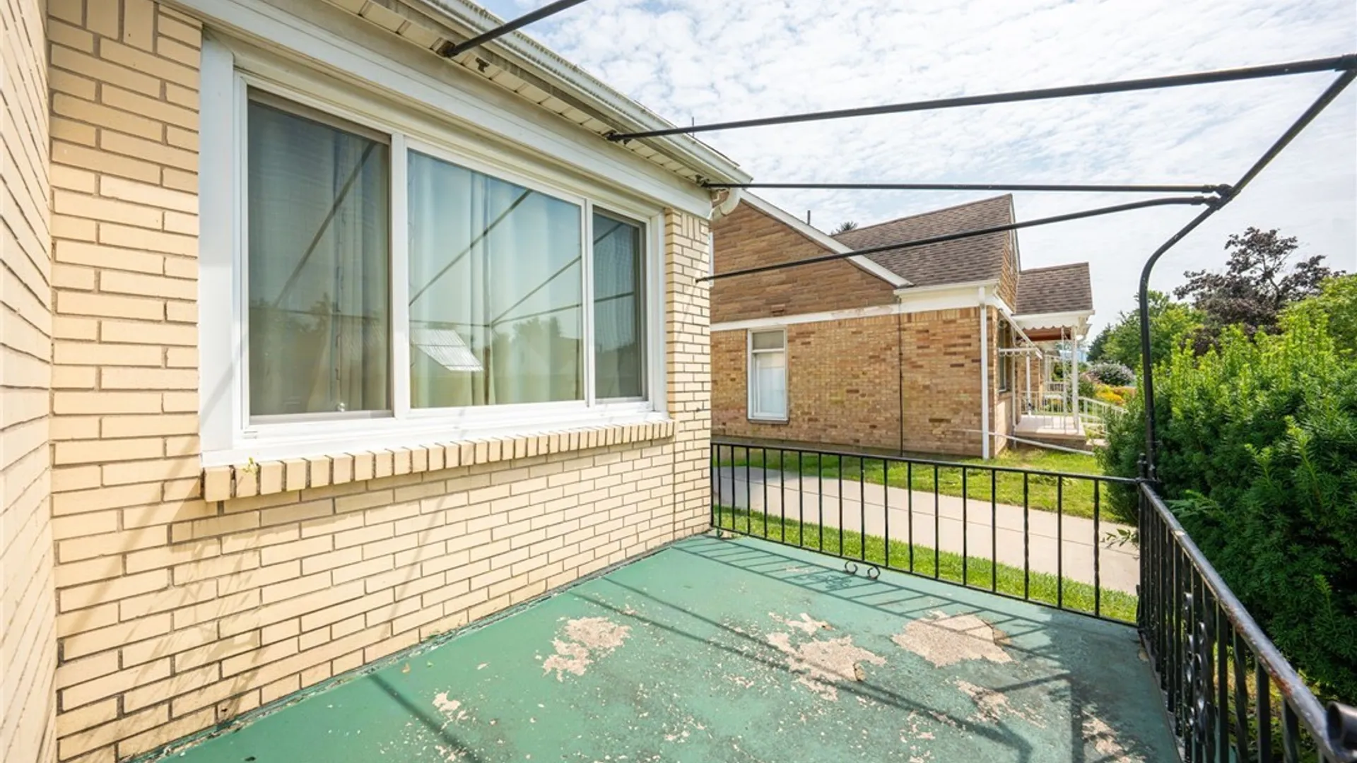 Property at 84 Alpine Place, Cheektowaga, NY 14225 3
