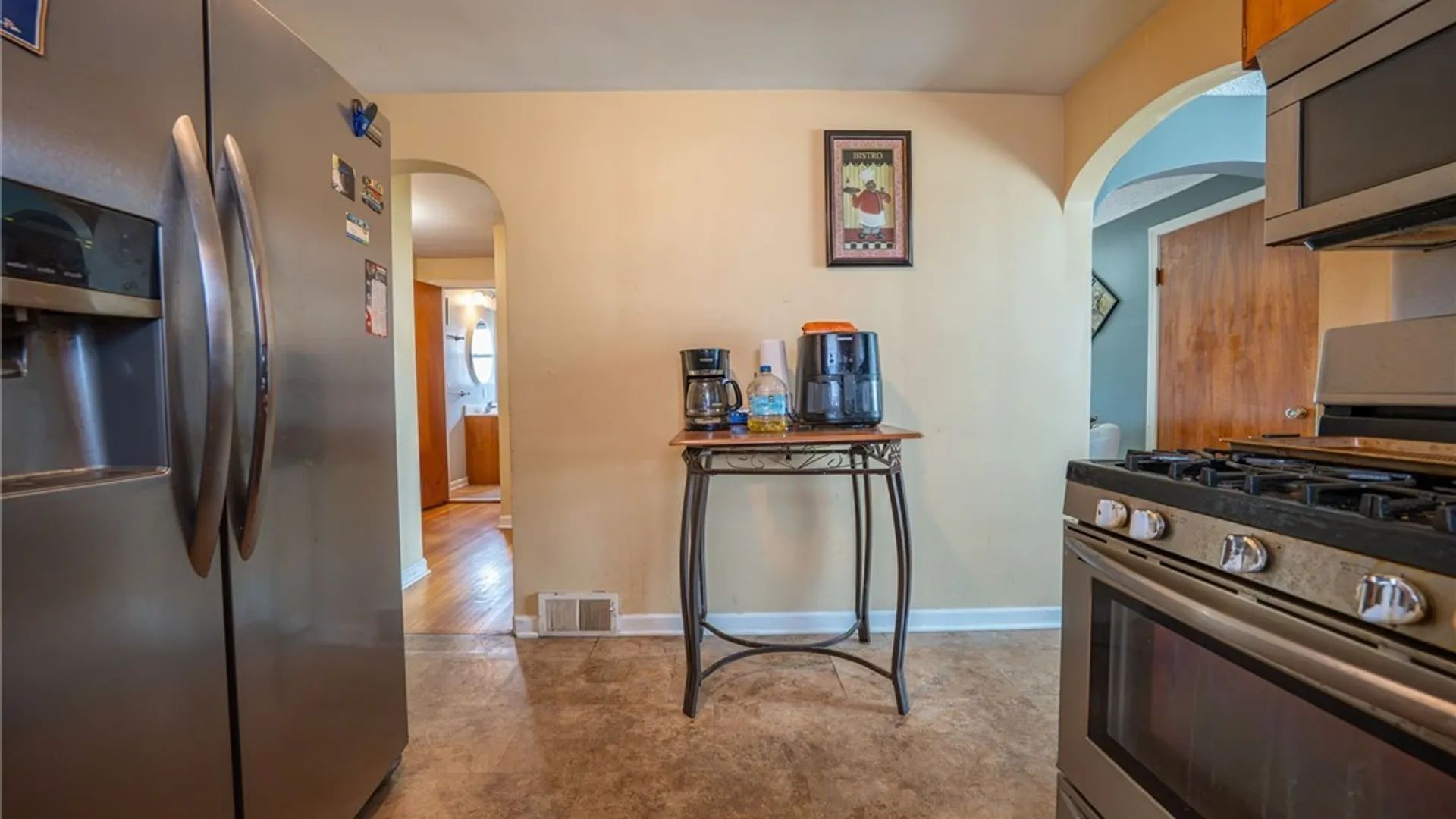 Property at 84 Alpine Place, Cheektowaga, NY 14225 11