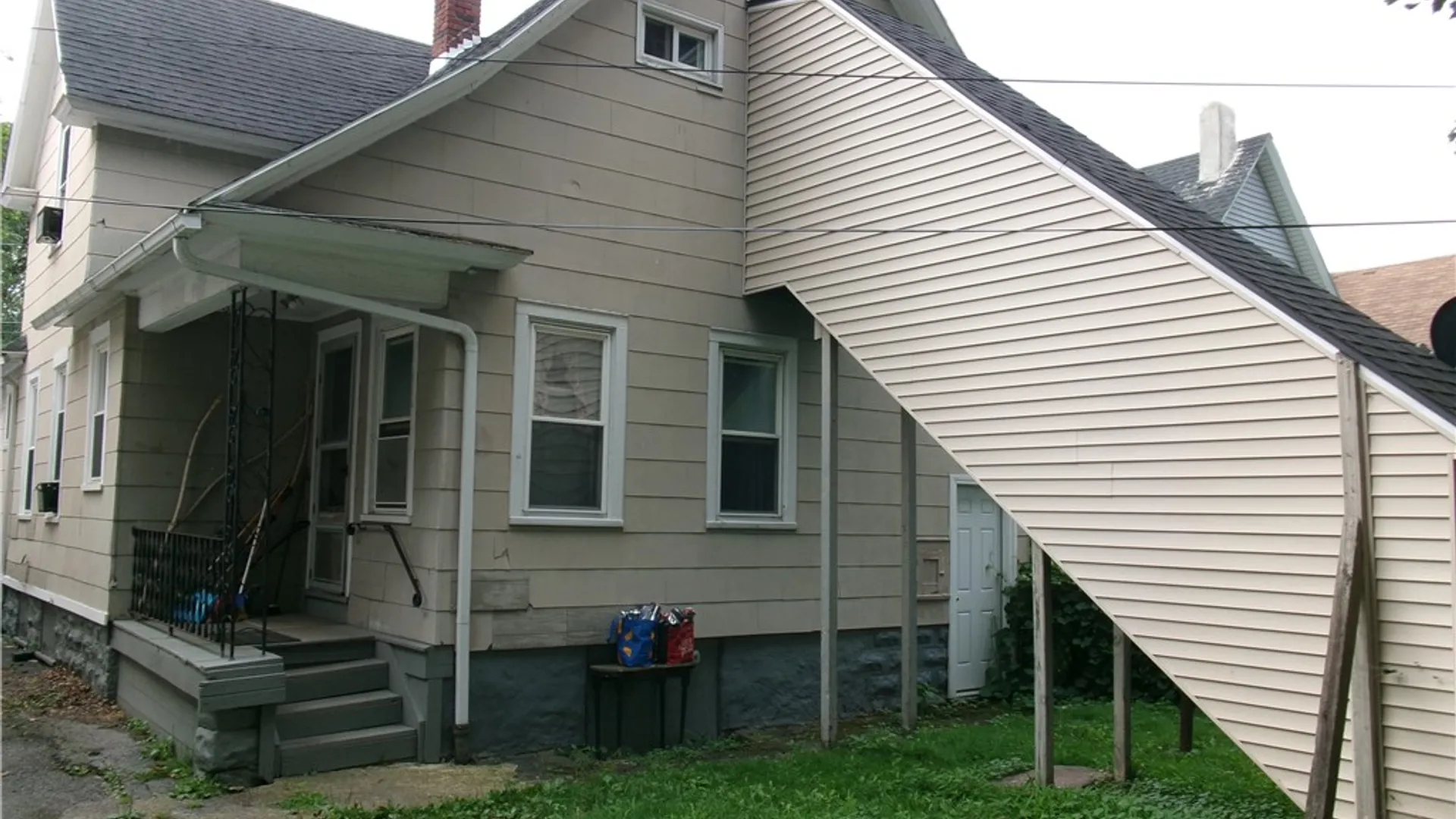 Property at 18 Saint Jacob St, Rochester, NY 14621 3