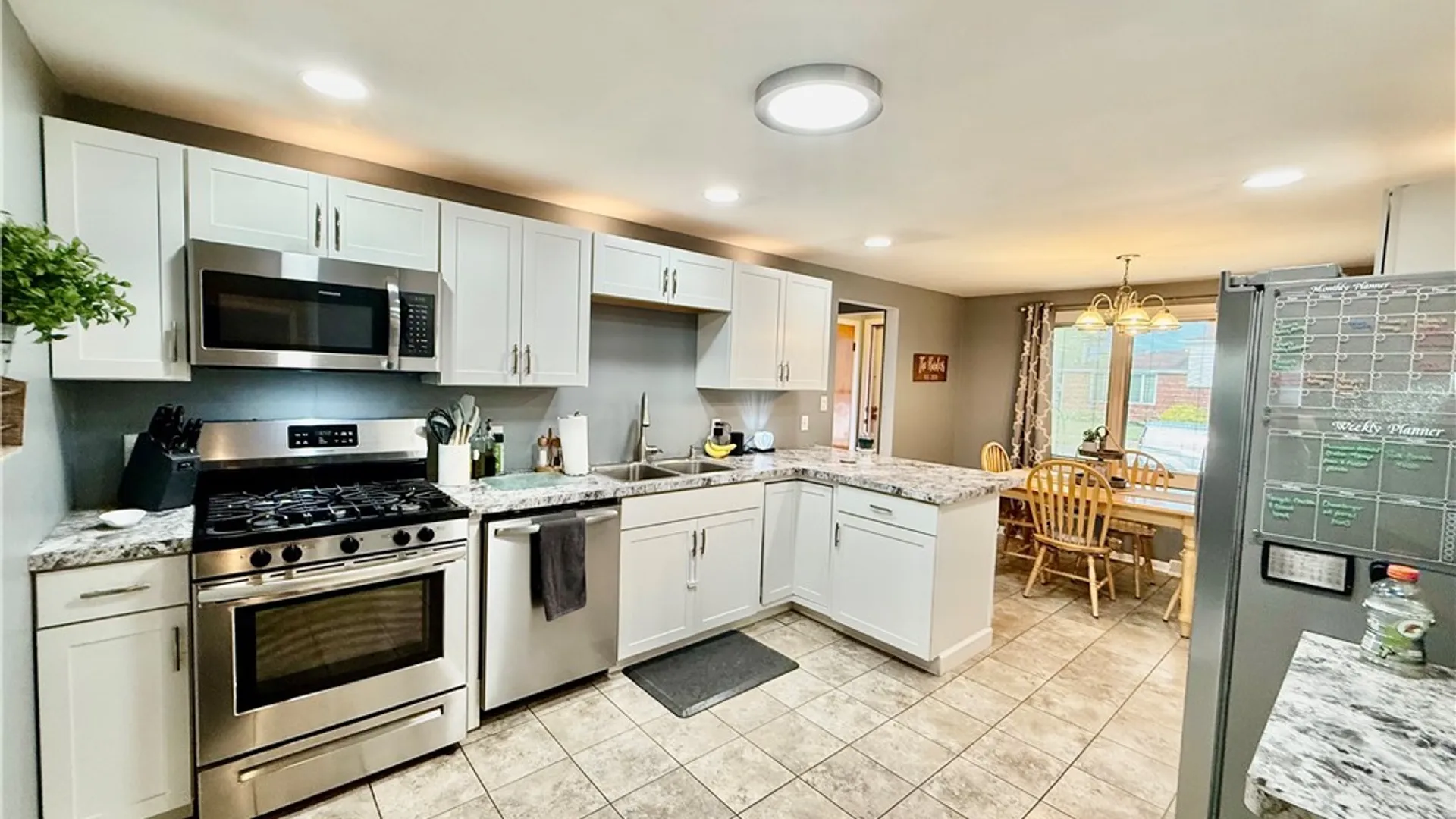 Property at 53 Angela Ln, Cheektowaga, NY 14225 7