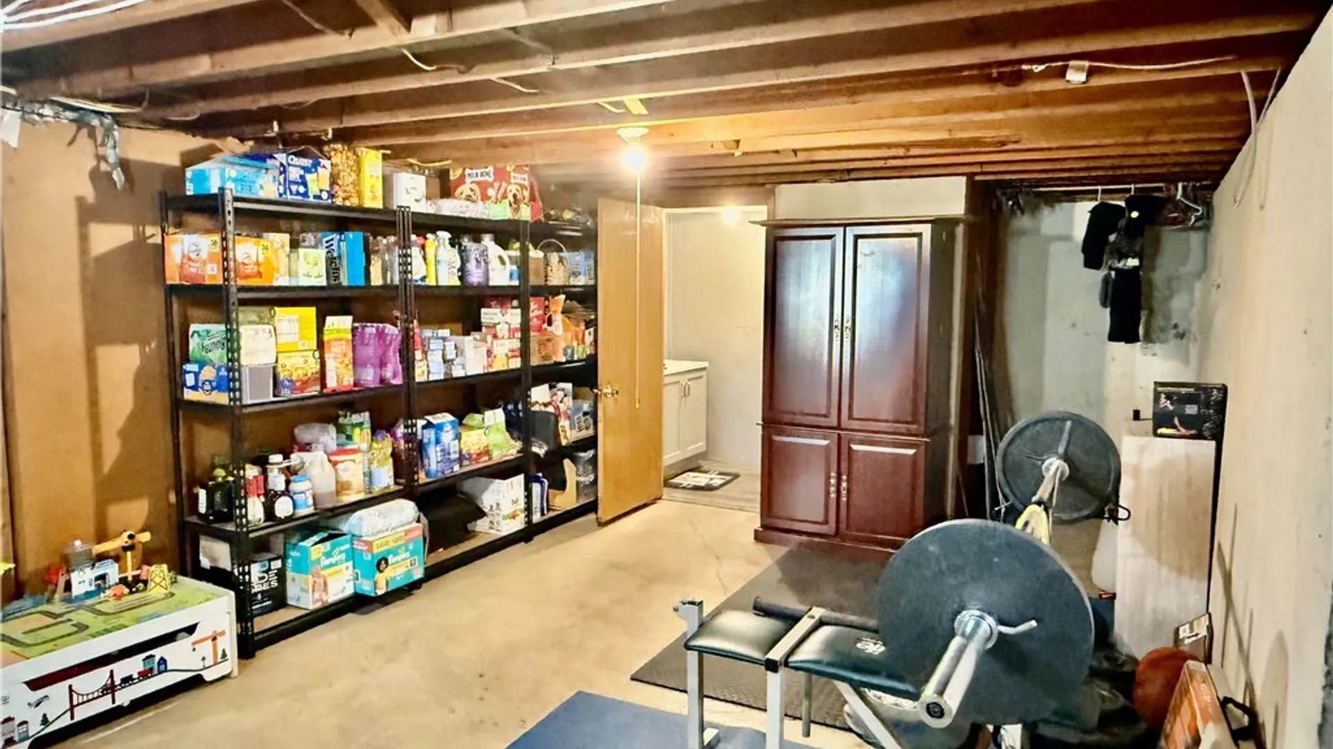 Property at 53 Angela Ln, Cheektowaga, NY 14225 25