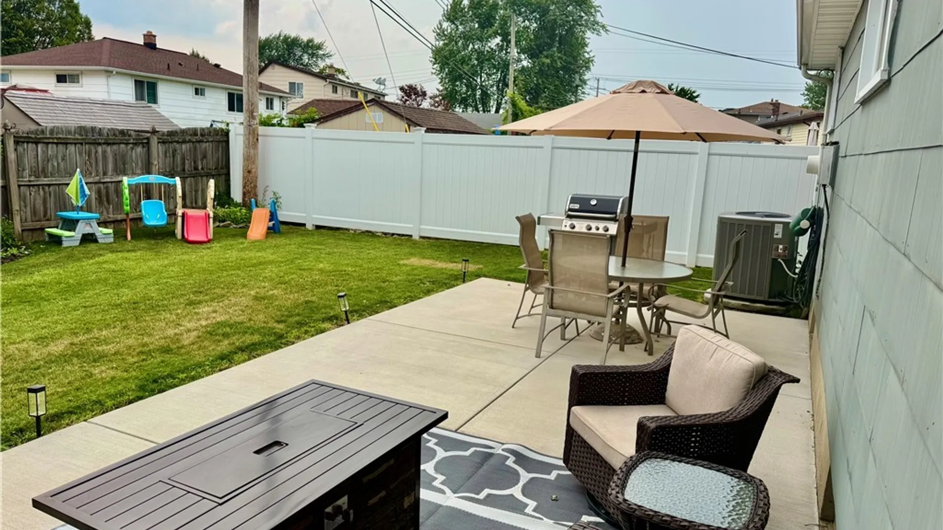 Property at 53 Angela Ln, Cheektowaga, NY 14225 38