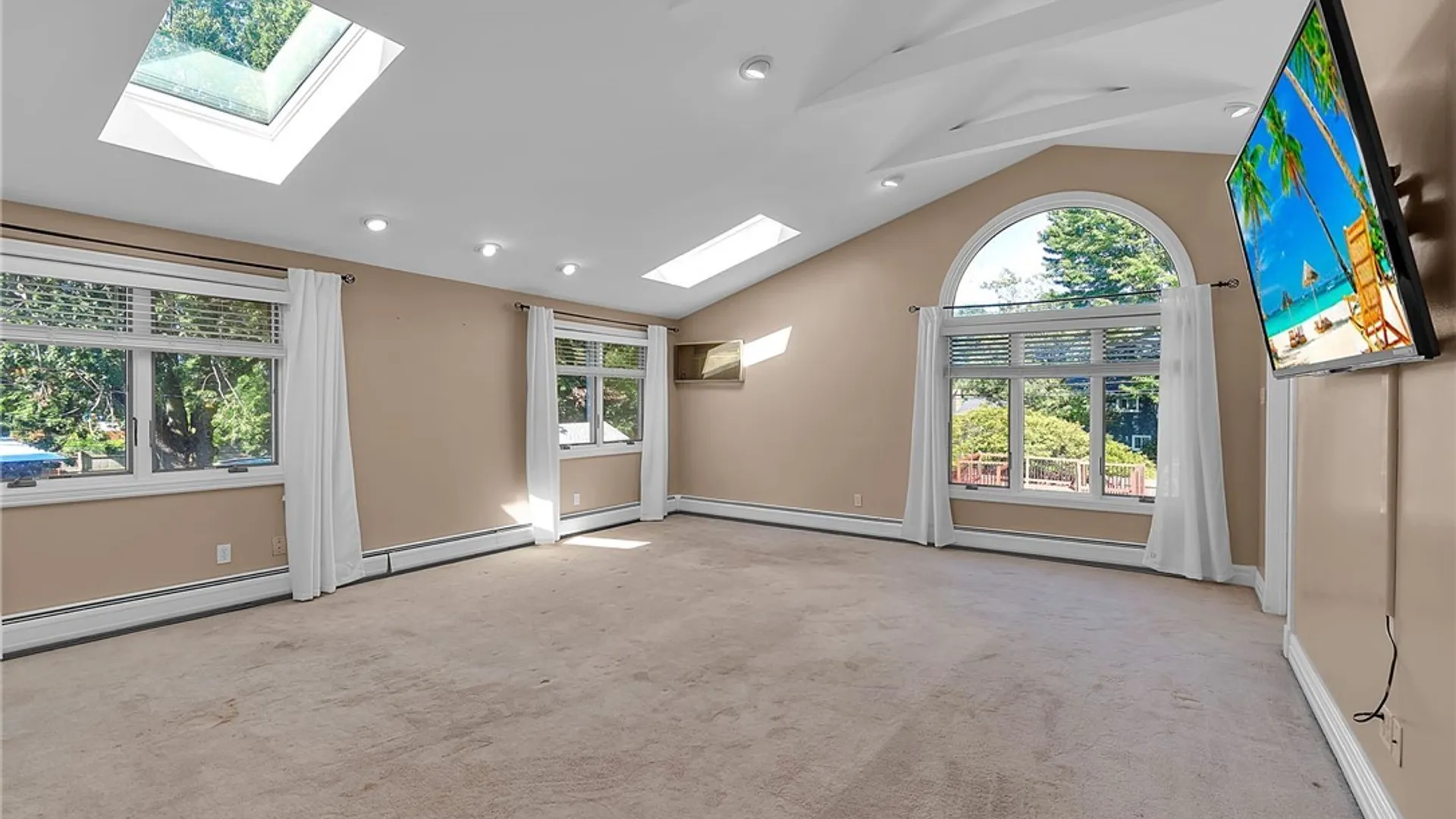 Property at 41 Mahogany Drive, Amherst, NY 14221 32