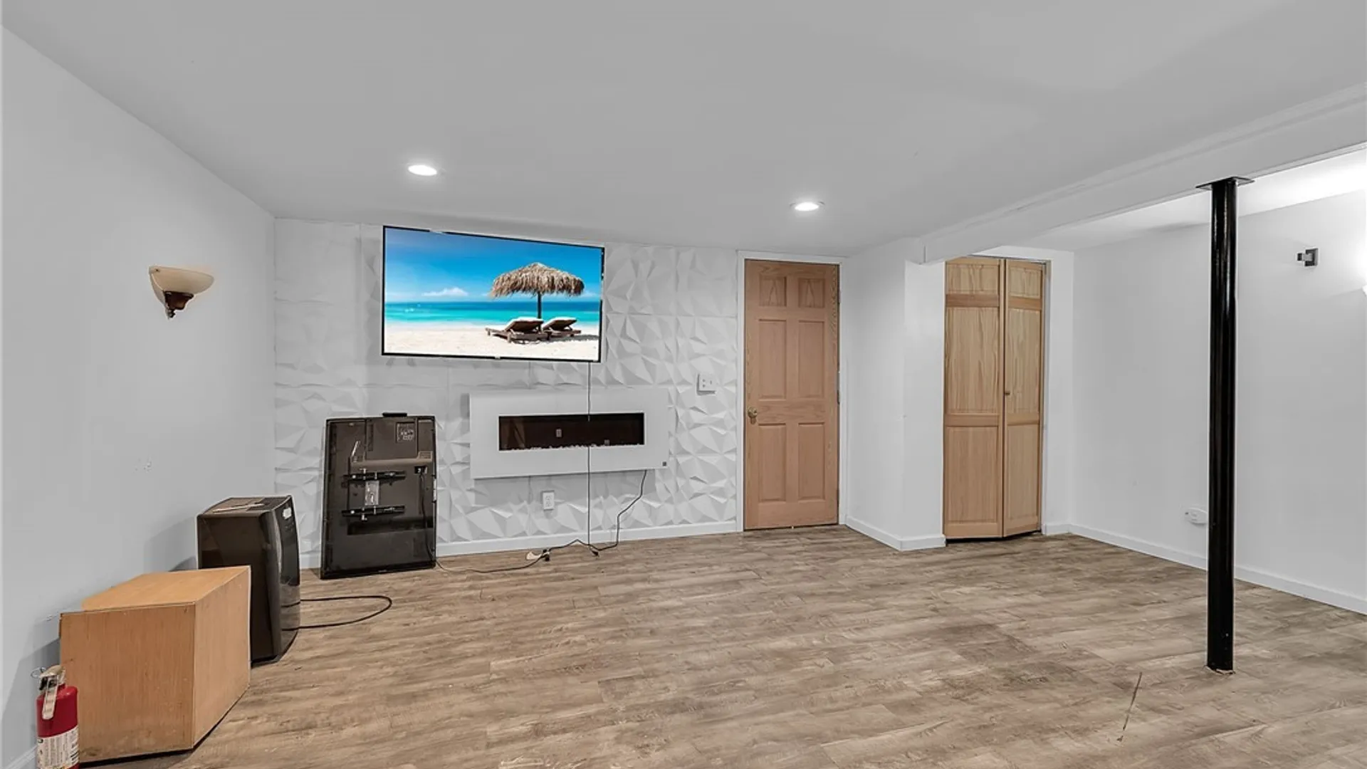 Property at 41 Mahogany Drive, Amherst, NY 14221 42