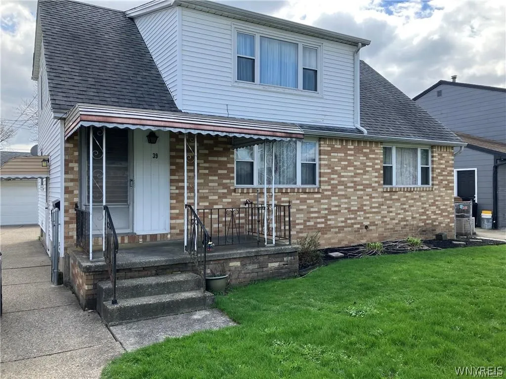 Property at 39 Balbach Drive, Cheektowaga, NY 14225
