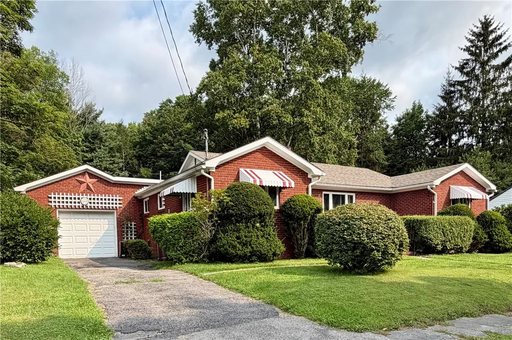 Property at 29 Orchard Street, Middletown, NY 12455