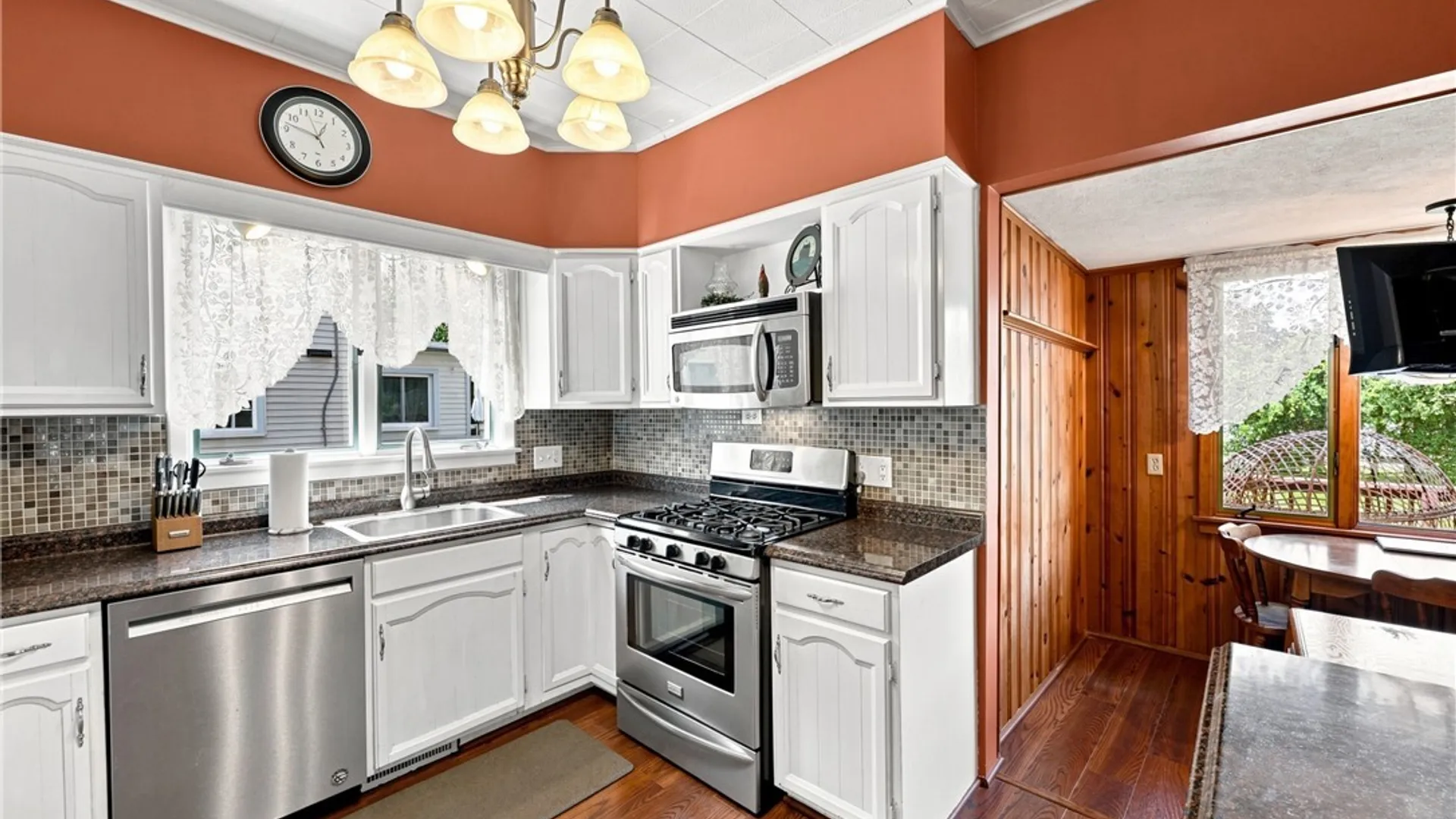 Property at 31 Vernon Avenue, Batavia City, NY 14020 16