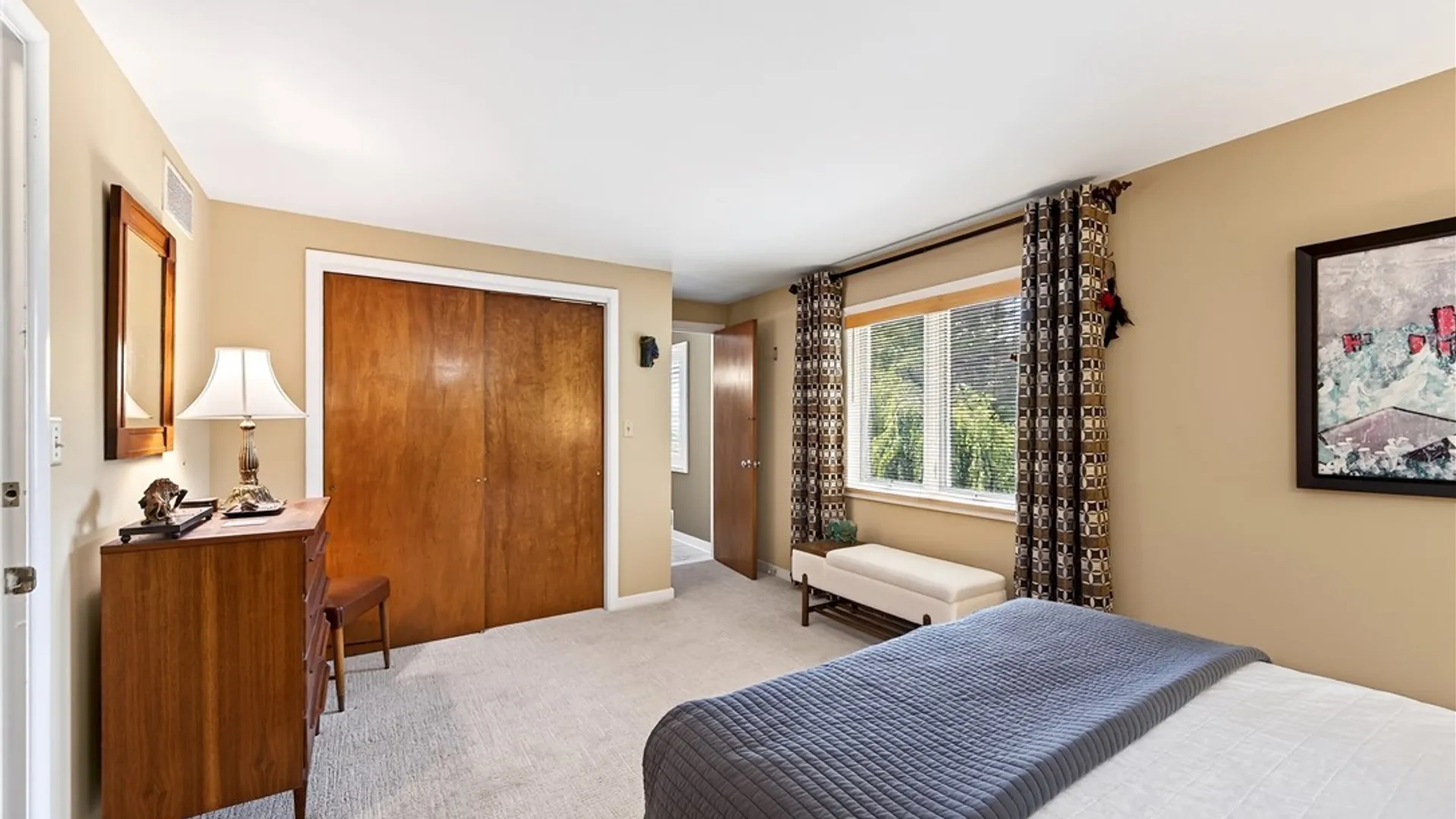 Property at 10 Randwood Lane, Buffalo, NY 14216 33