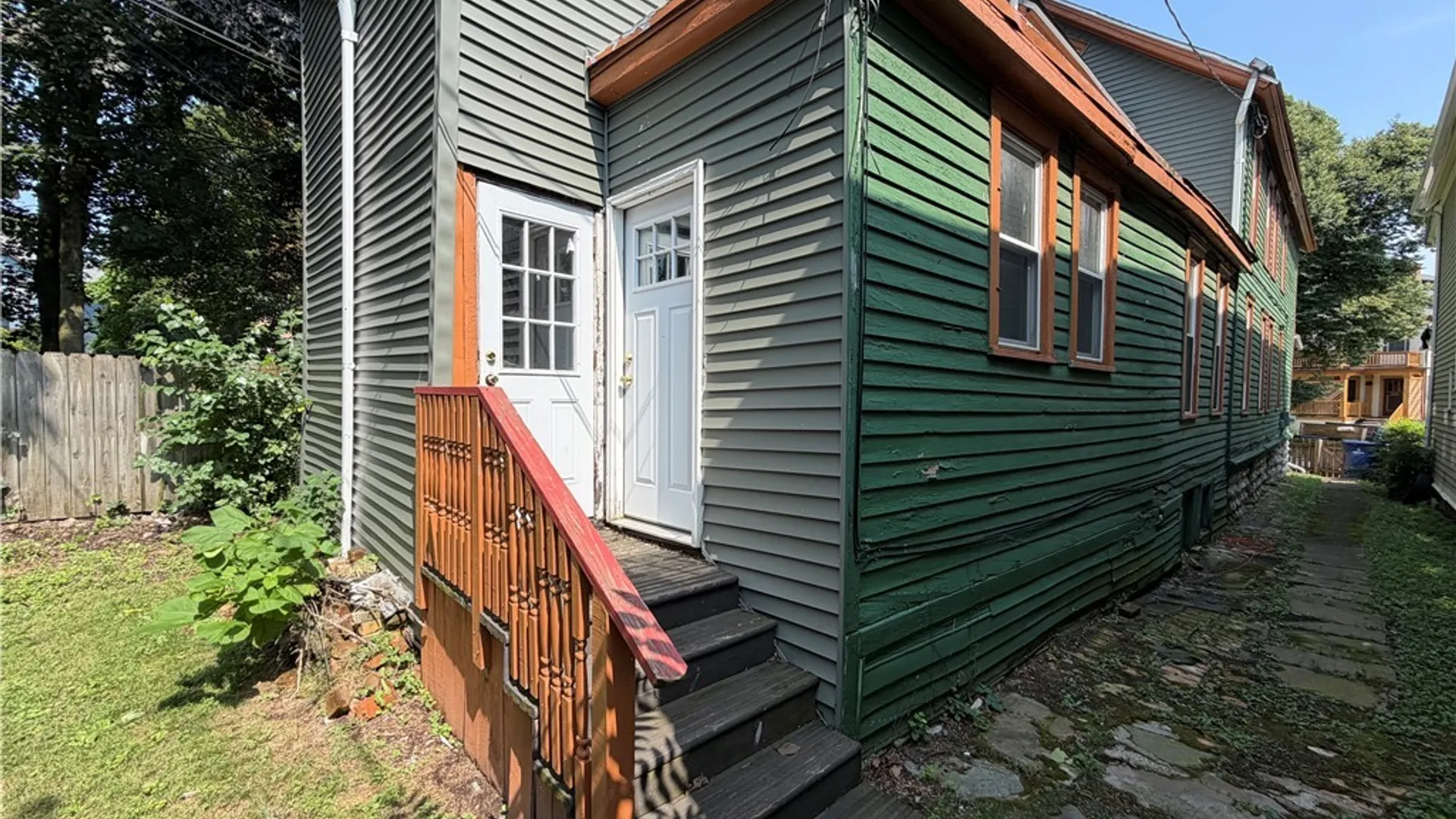 Property at 320 Maryland Street, Buffalo, NY 14201 4