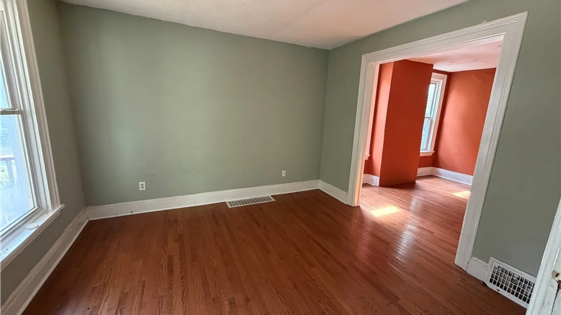Property at 320 Maryland Street, Buffalo, NY 14201 6