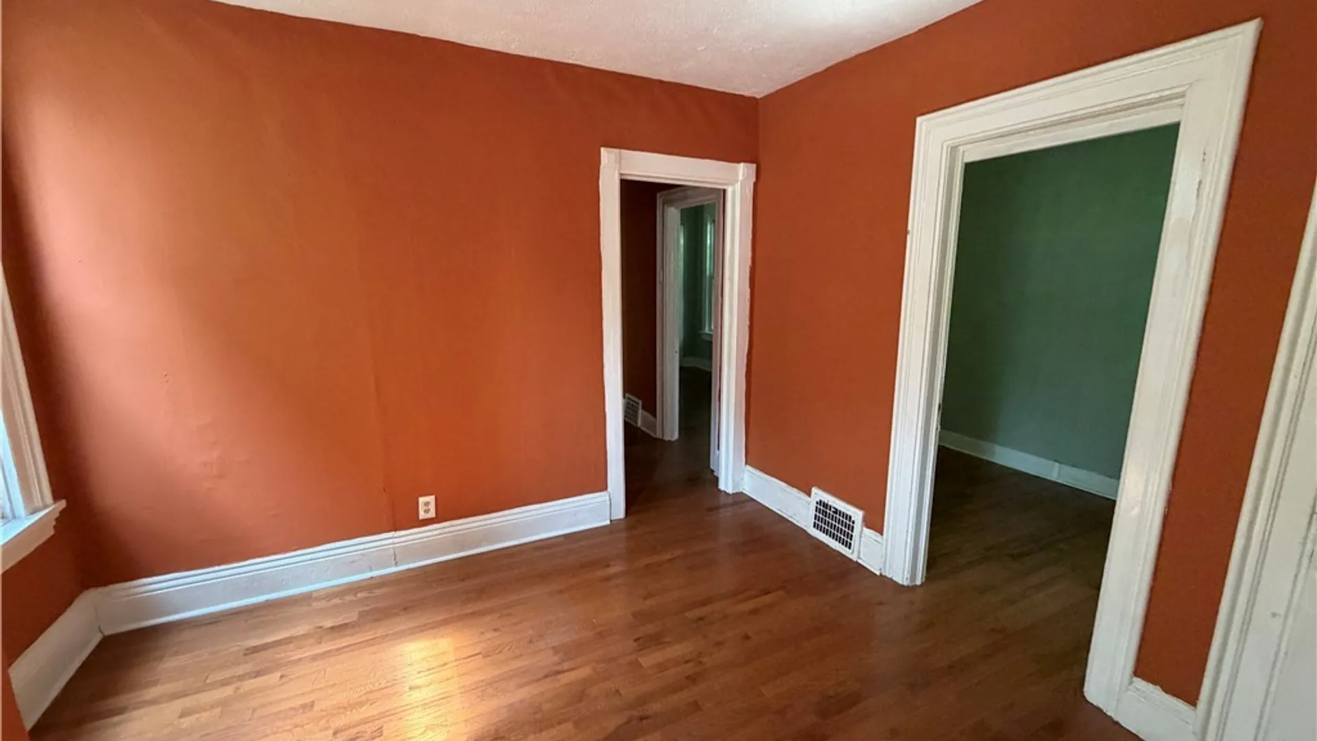 Property at 320 Maryland Street, Buffalo, NY 14201 11