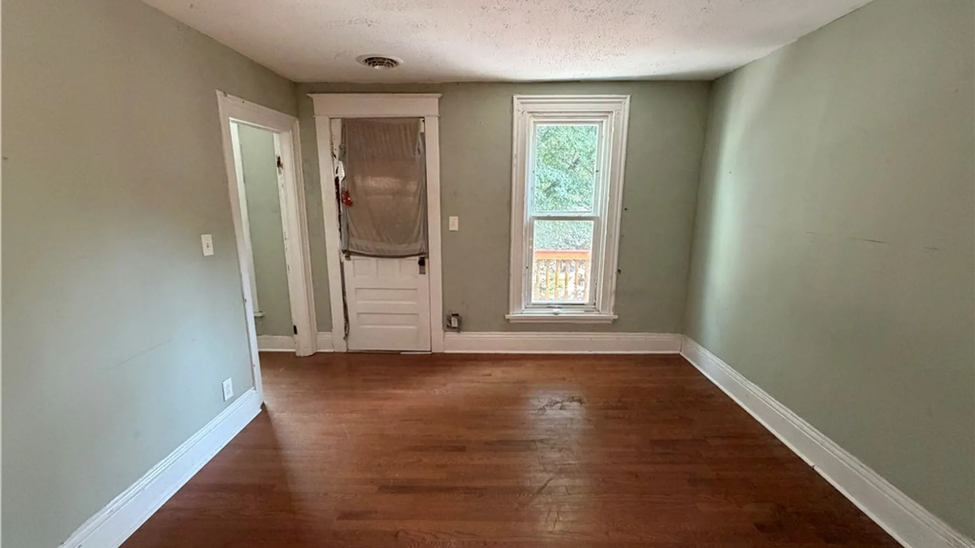Property at 320 Maryland Street, Buffalo, NY 14201 24